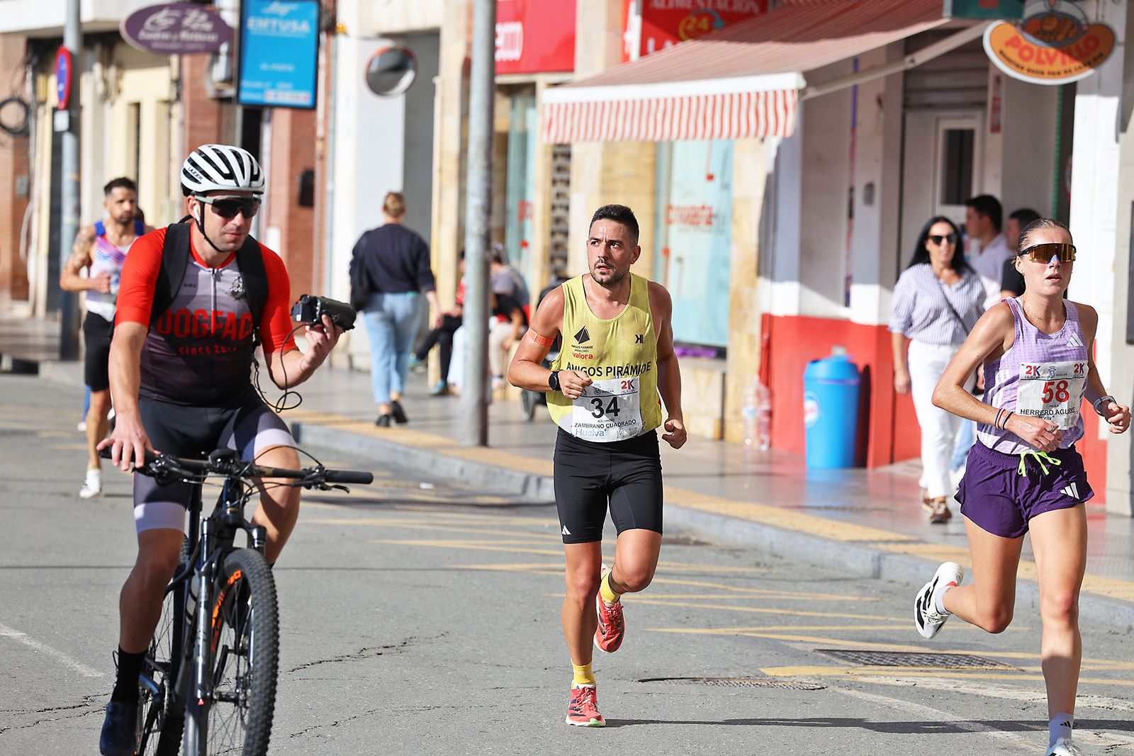 Las mejores imágenes de la carrera 21K Ciudad de Huelva