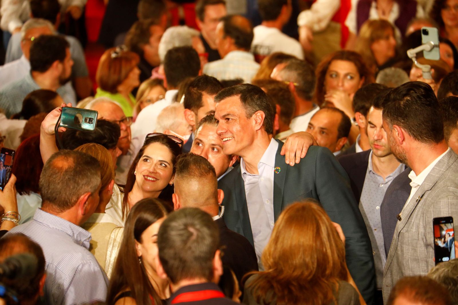 La visita de Pedro Sánchez a Córdoba, en imágenes