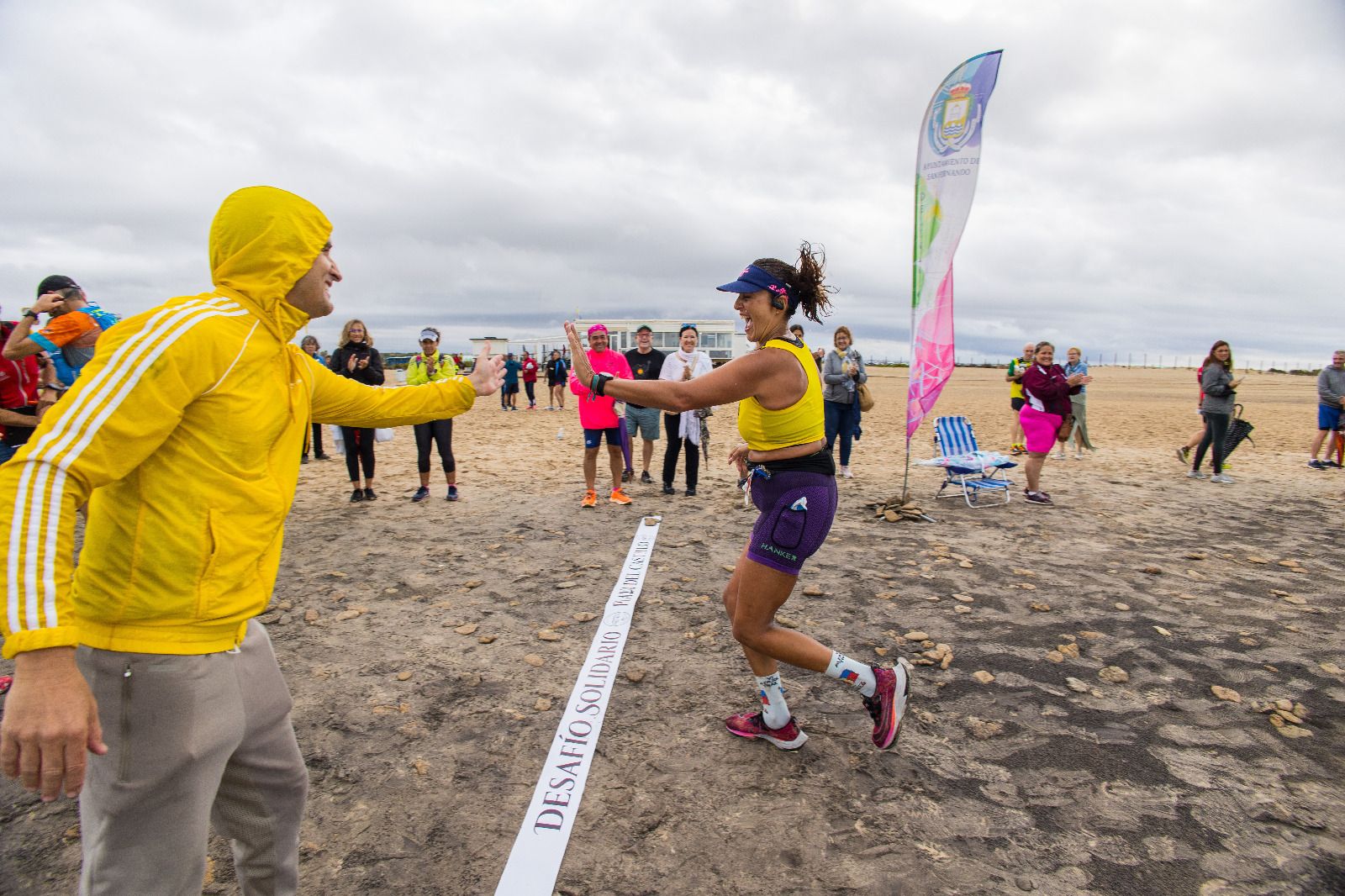 Imágenes del V Desafío Solidario Playa del Castillo de San Fernando.
