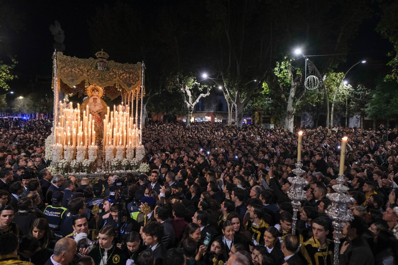 Imágenes del traslado de la Macarena a la Catedral