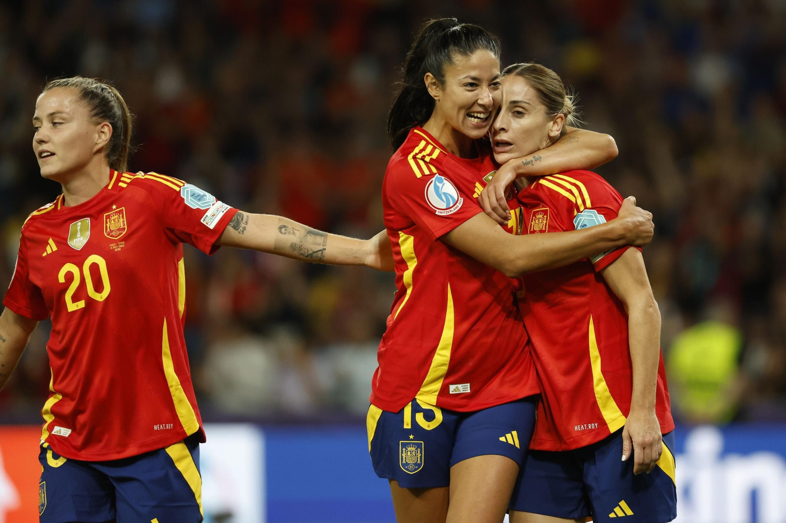 Las fotos del Italia - España de la Eurocopa femenina