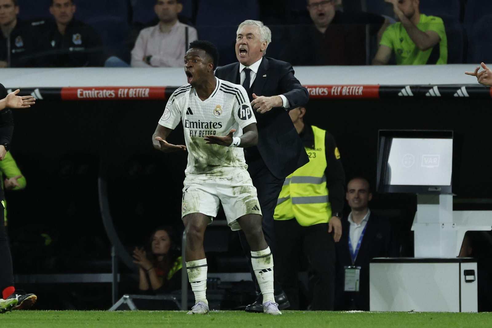 Las fotos del Real Madrid - Real Sociedad camino del Estadio de la Cartuja