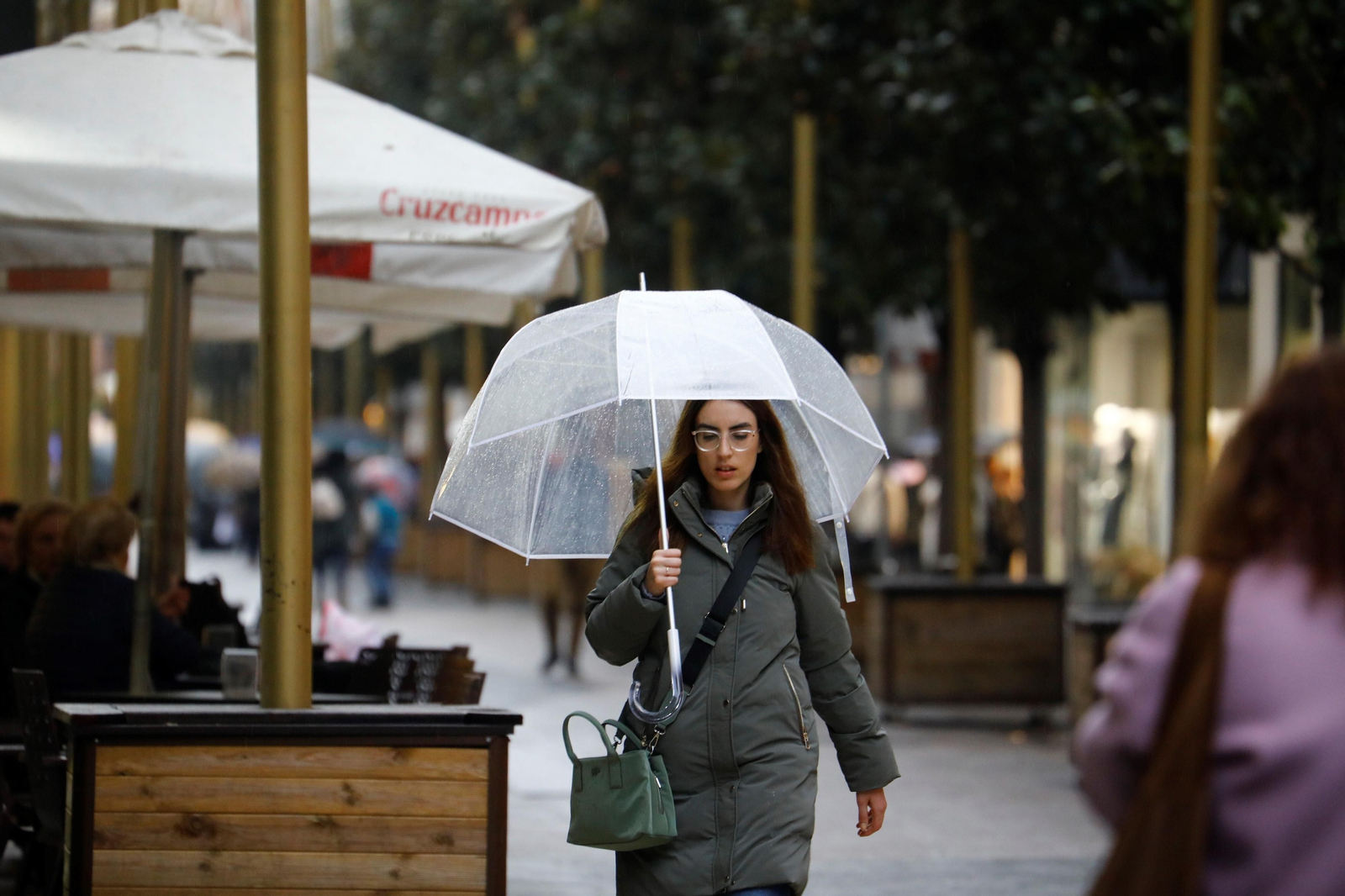 La lluvia vuelve a Córdoba con el paso de la borrasca Hipólito, en imágenes