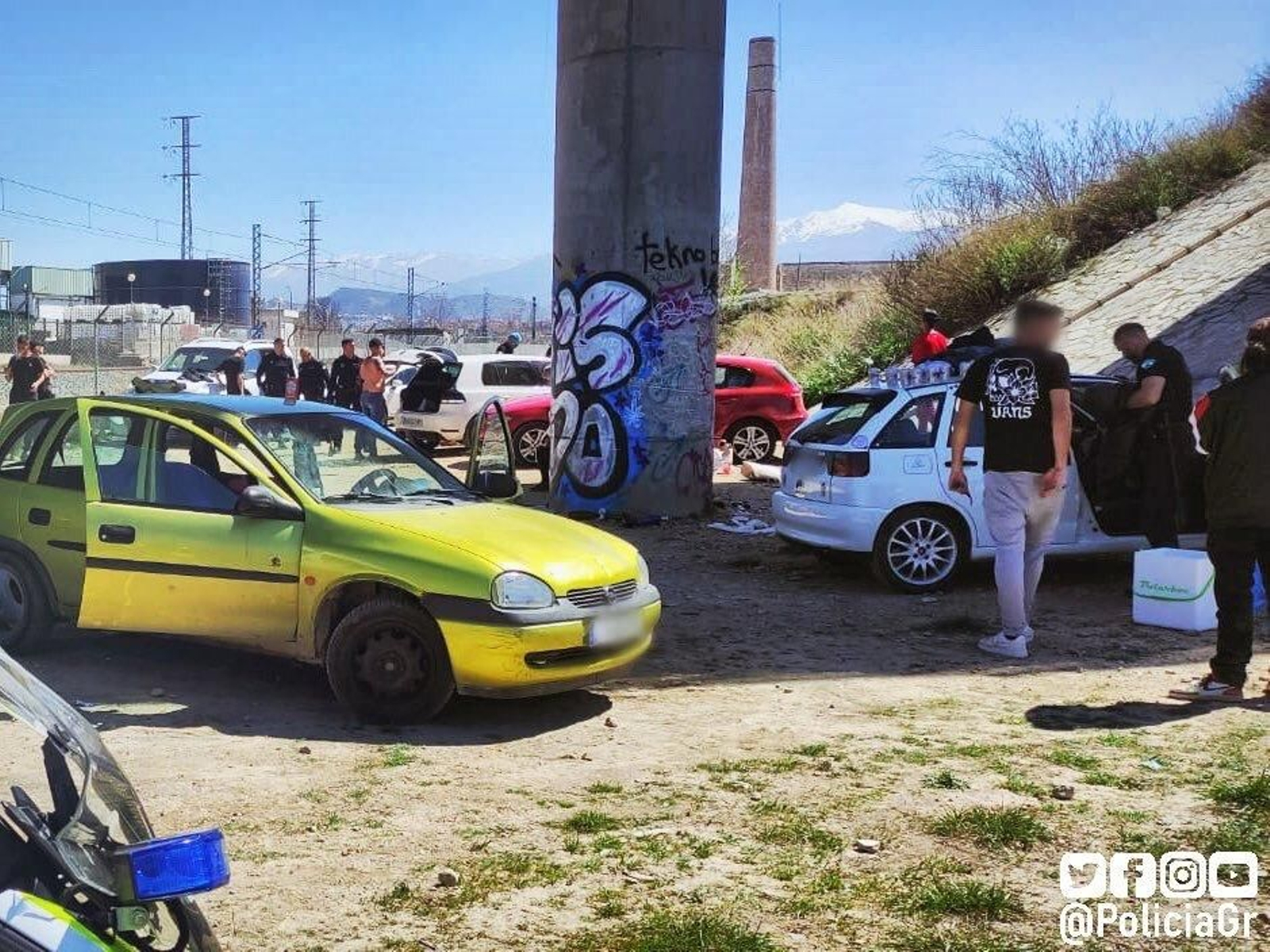 La Policía desaloja un macrobotellón en Bobadilla