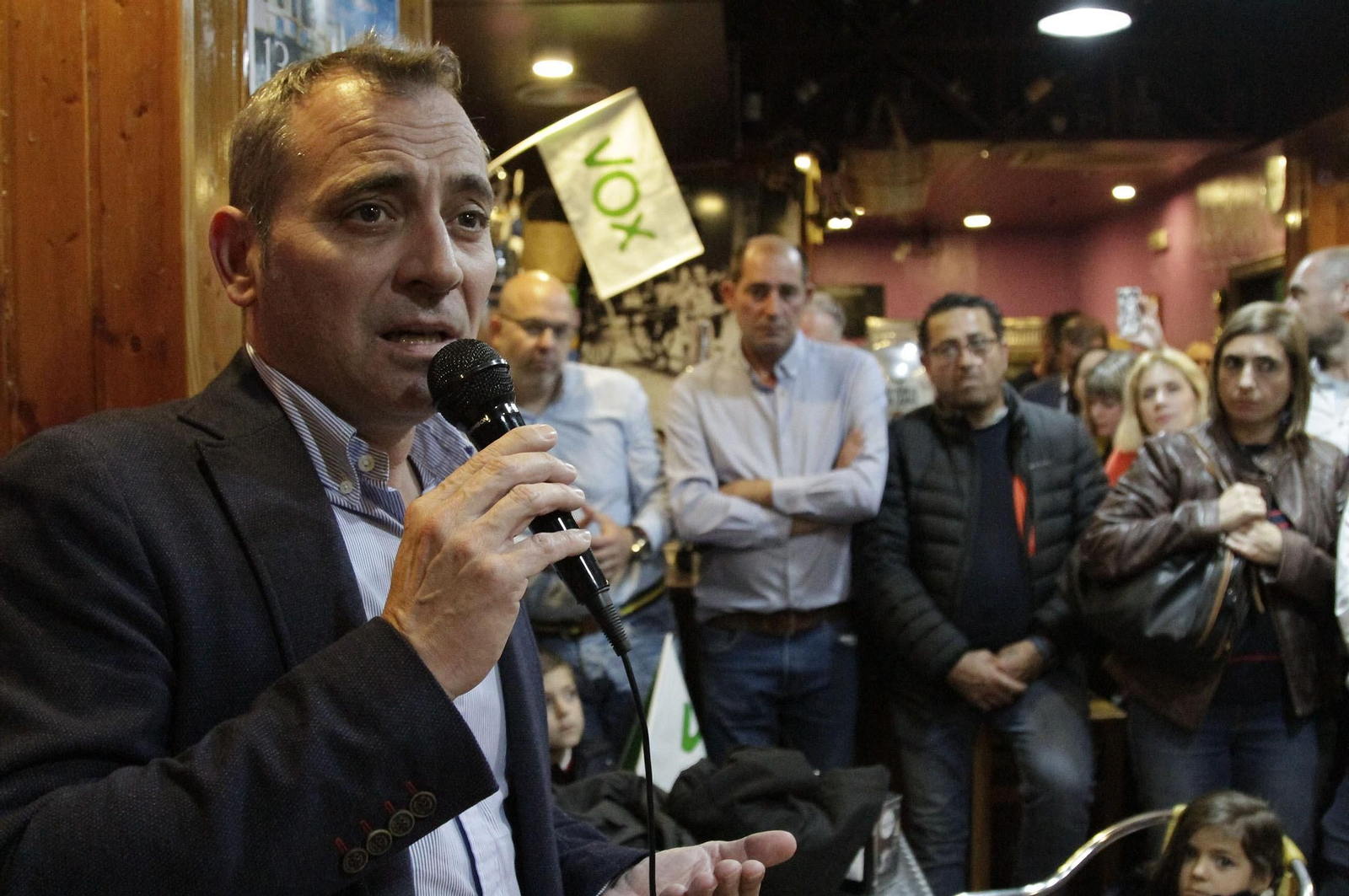 El cabeza de lista de Vox por Huelva, durante su intervención en el acto.