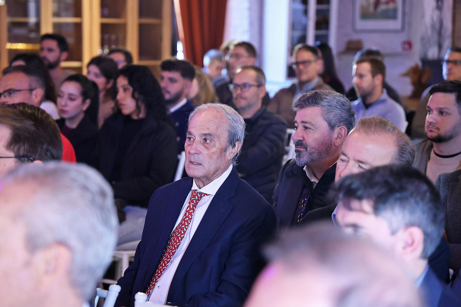 Imágenes del Foro Gerardo Rojas con la intervención de Antonio Joyanes, Vicepresidente ejecutivo de parque energéticos y exploración y producción de Moeve