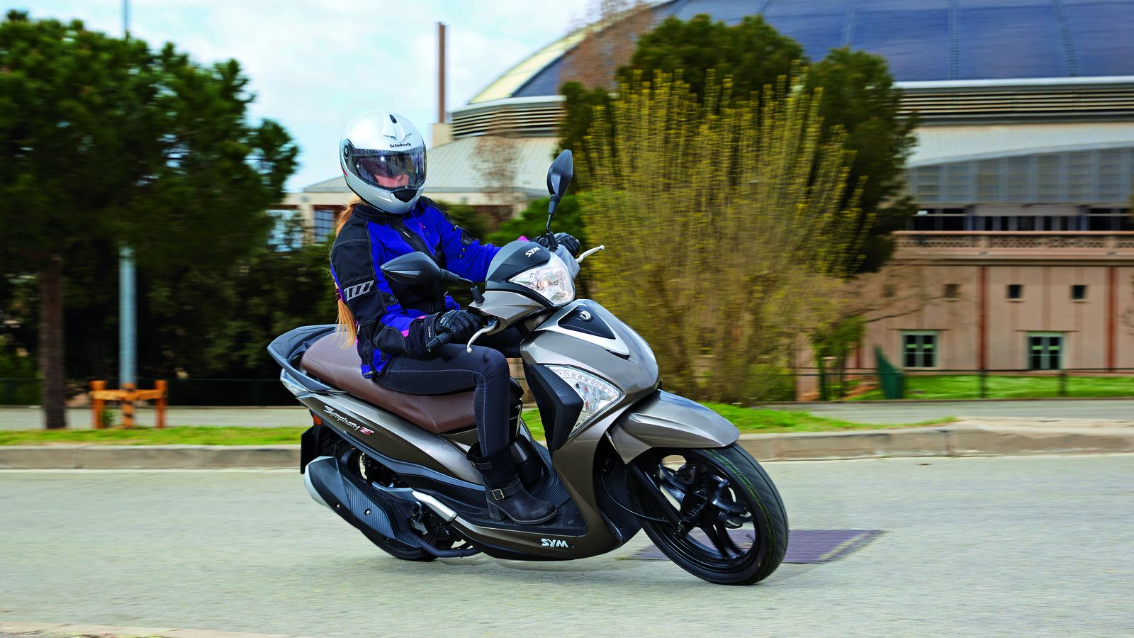 Específicamente en Málaga, la SYM Symphony 125 también puede beneficiarse de la promoción por el decimoctavo cumpleaños de SYM en España.