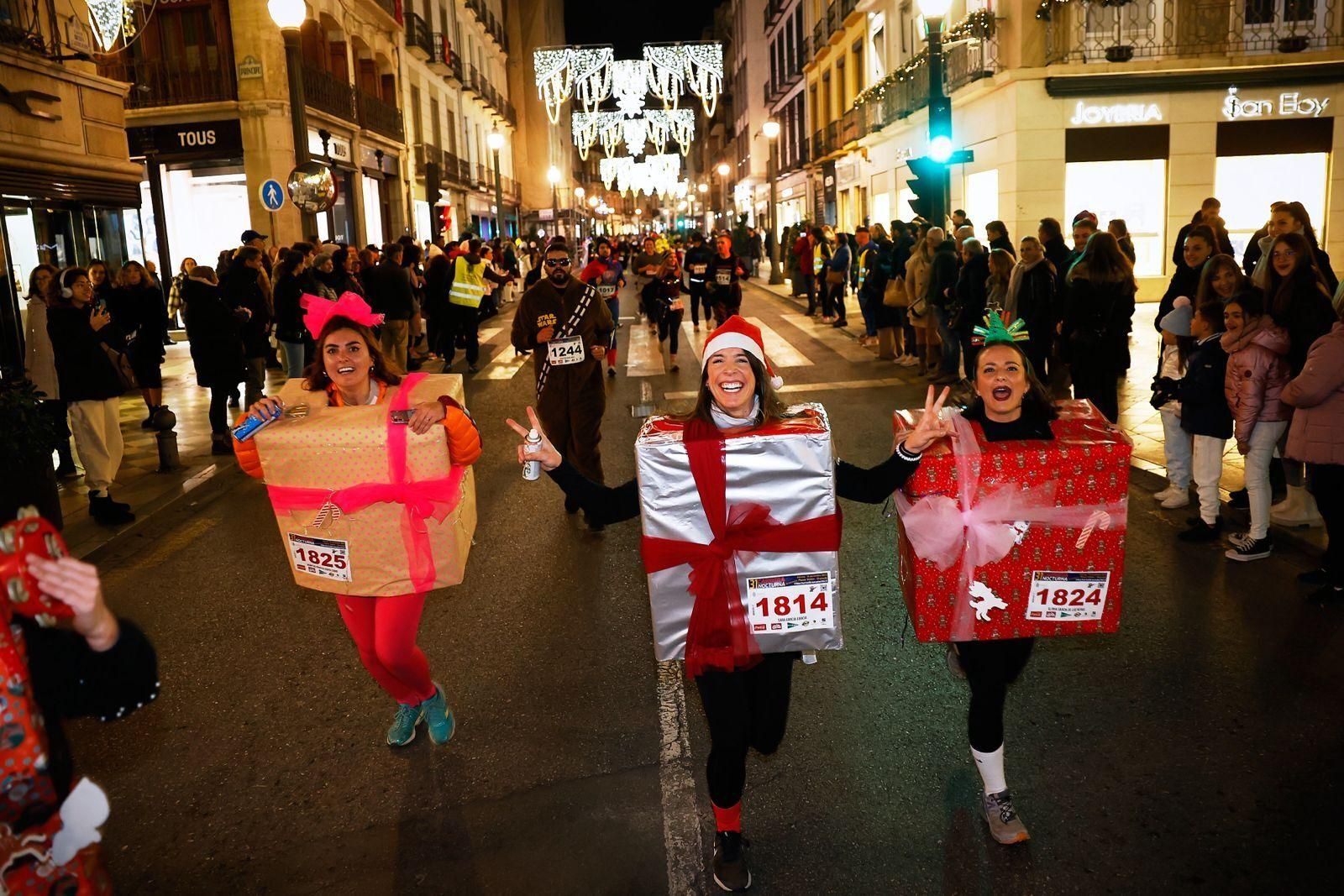 Las mejores imágenes de la Carrera Nocturna de Disfraces