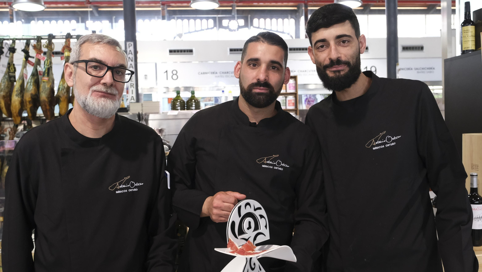 Restaurante Jamonería Antonio Ortuño, en el Mercado Central de Almería