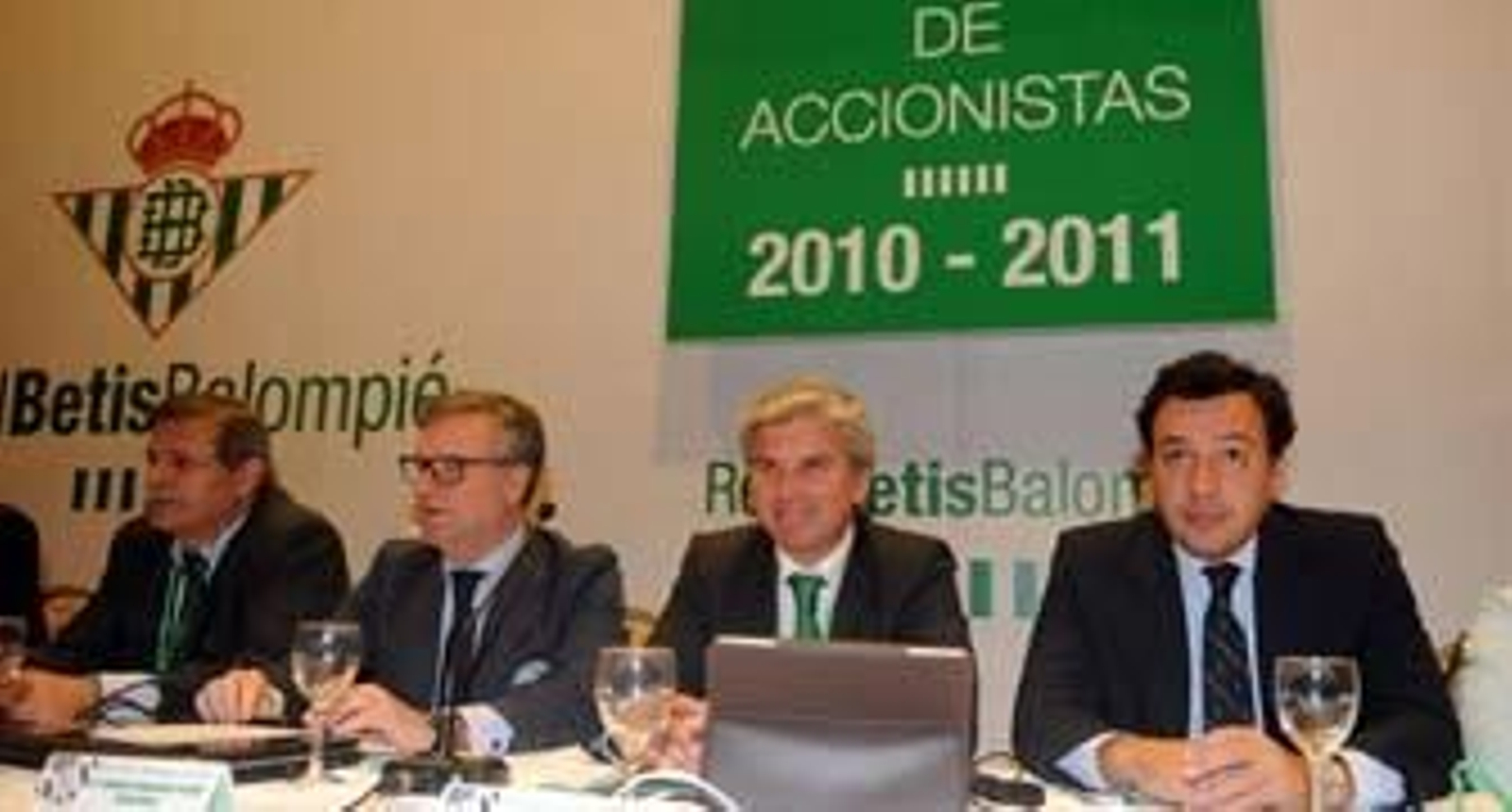 Guillén pide disculpas por los errores cometidos