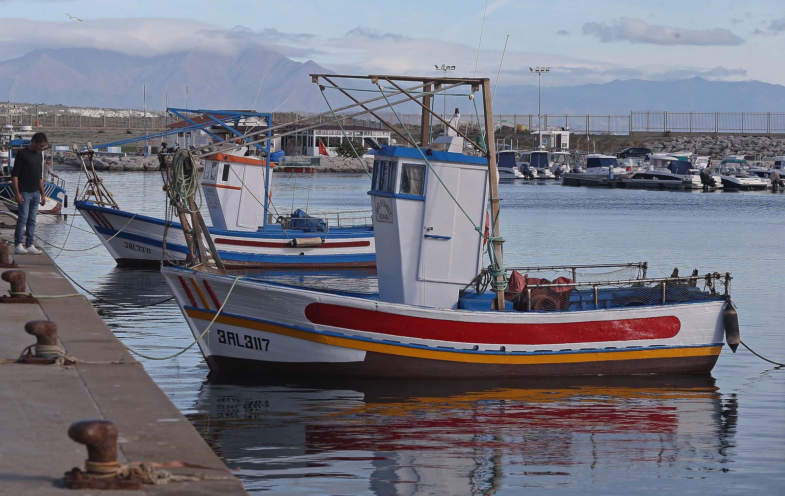 El puerto pesquero de La Línea, en imágenes