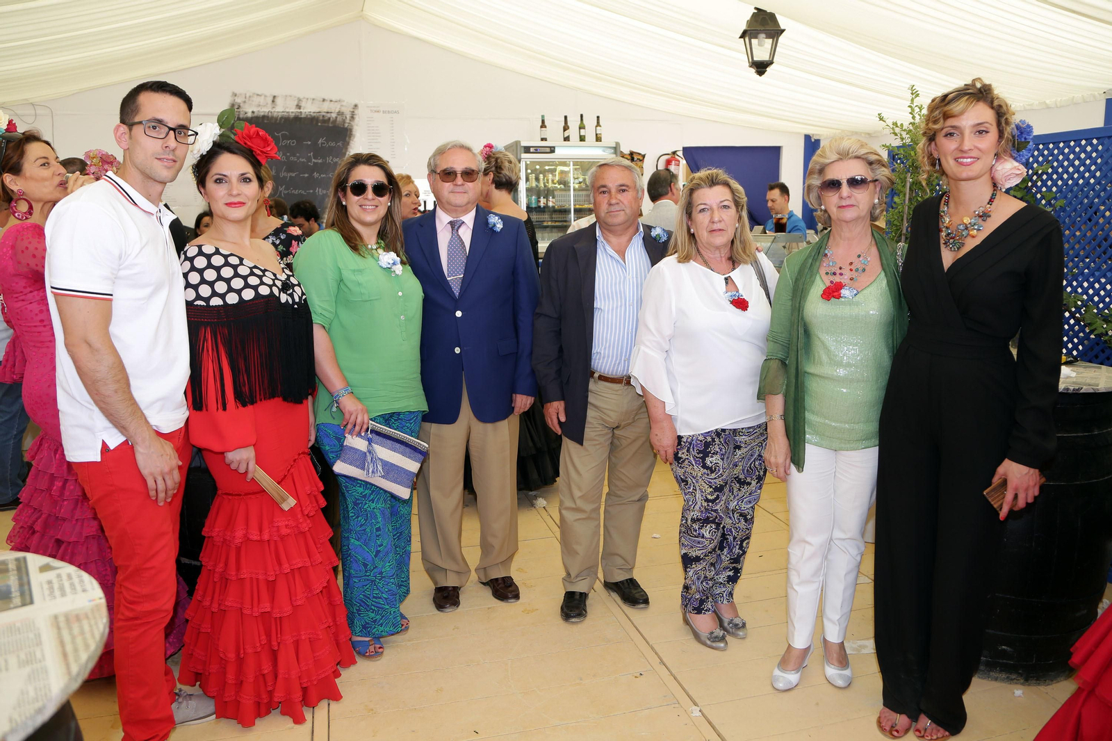 Pablo Travieso, Rocío Alguacil, Berta, Rafael y Jose Luis Trujillo, Rosa Postigo y María Pastora, con Teresa Macías, del departamento comercial de Diario de Jerez