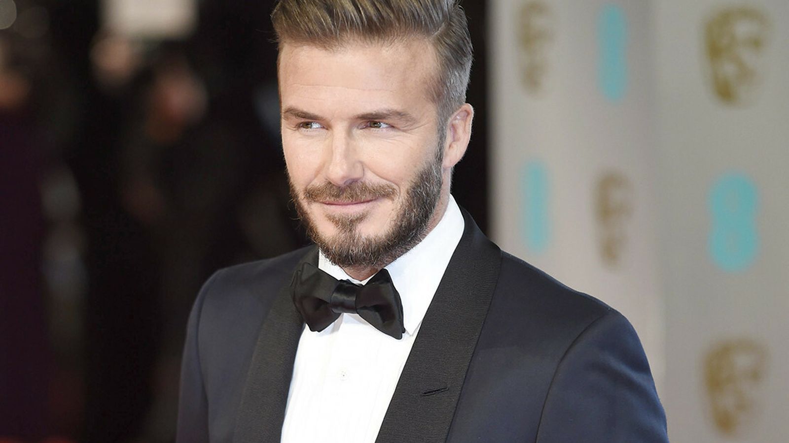 David Beckham es el único famoso que no es actor en la lista de más bellos.
