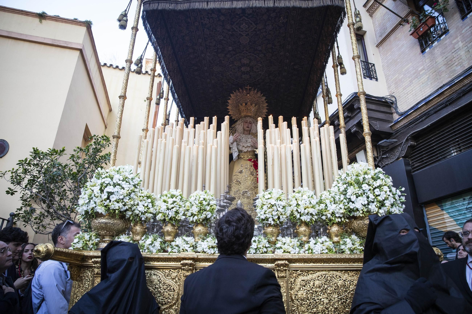 La Hermandad de San Isidoro en la Semana Santa de Sevilla 2025