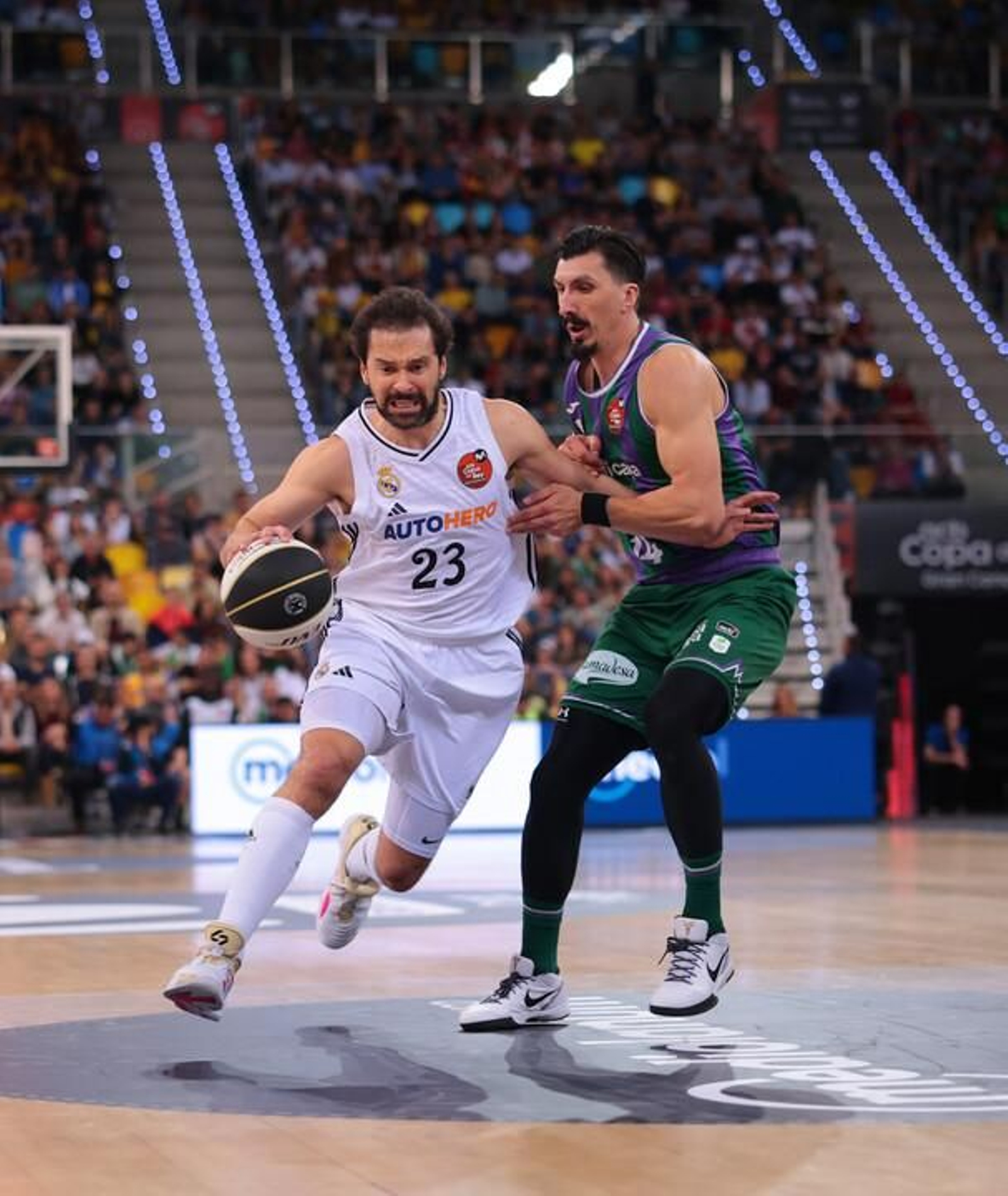 El Unicaja, campeón de Copa: Todas las imágenes del partido, la fiesta y la llegada a Málaga