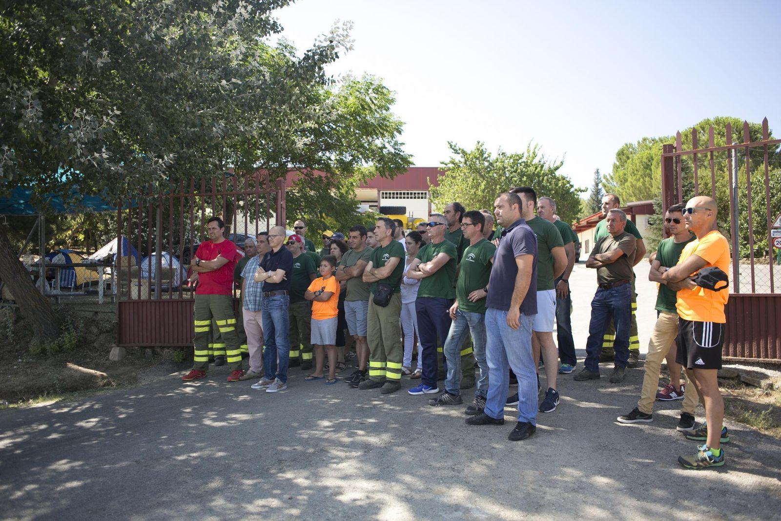 Concentración a las puertas del Cedefo de Ronda.
