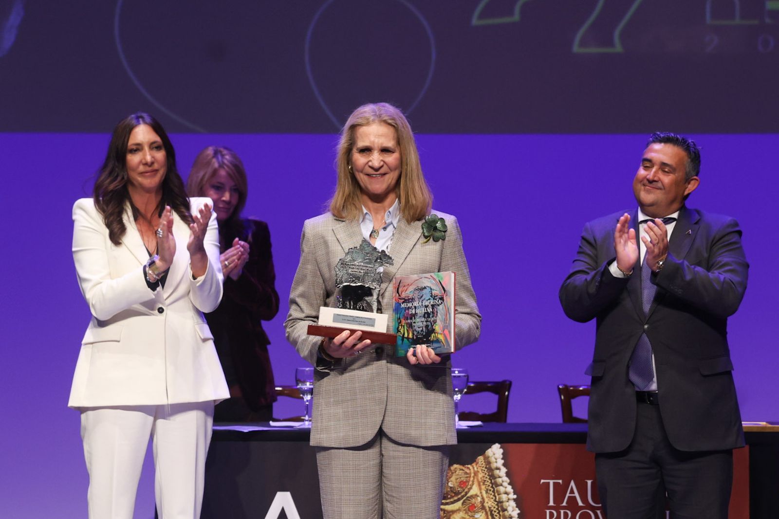 Fotografías de la entrega de los Premios Taurinos Provinciales