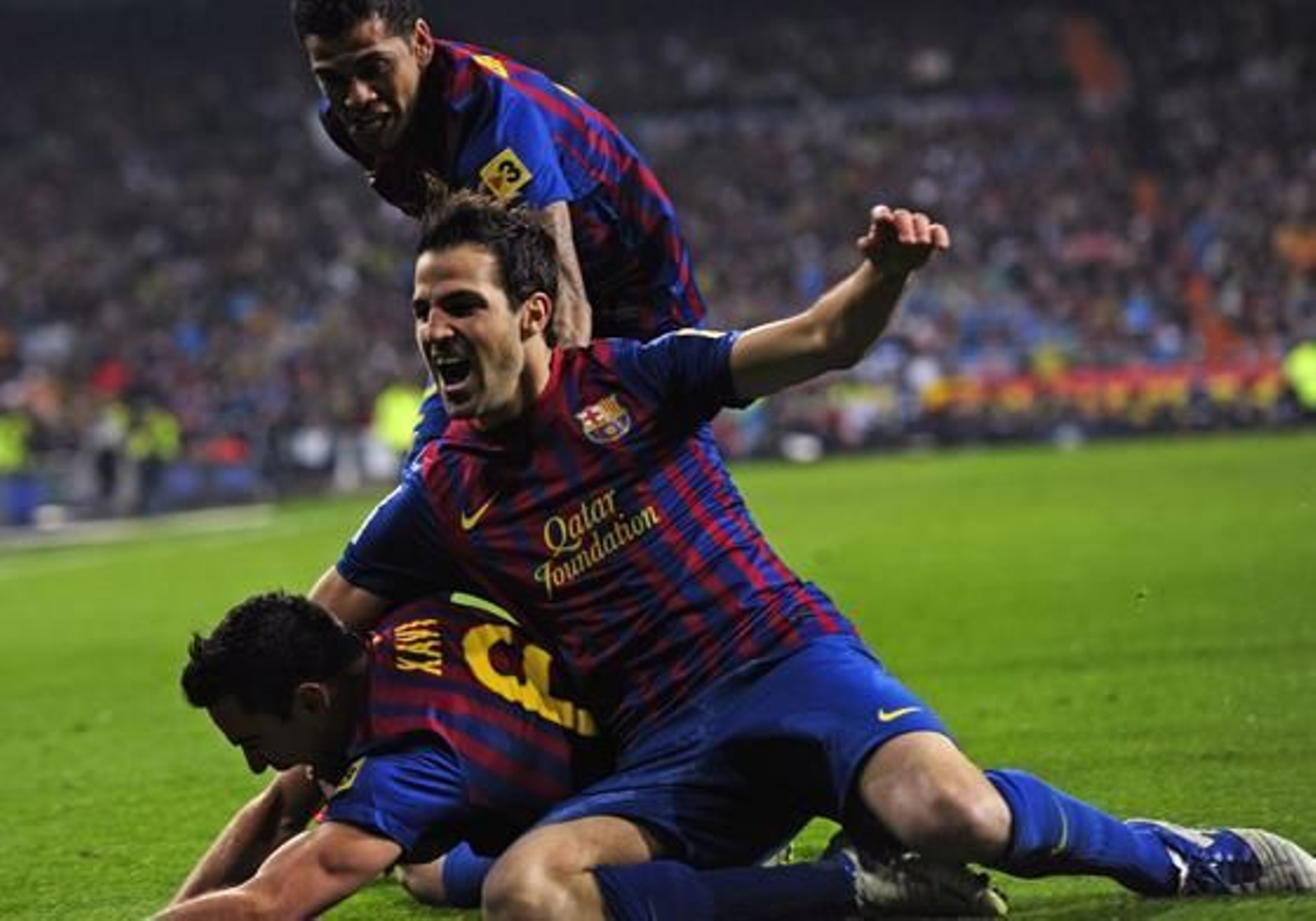 El Barcelona vence al Real Madrid a domicilio (1-3). / AFP