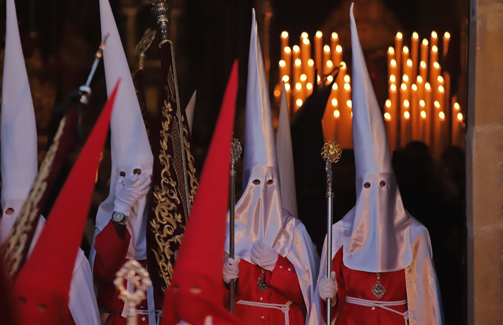 Fotos del Viernes Santo en Algeciras: Santo Entierro, Misericordia y Sagrada Mortaja