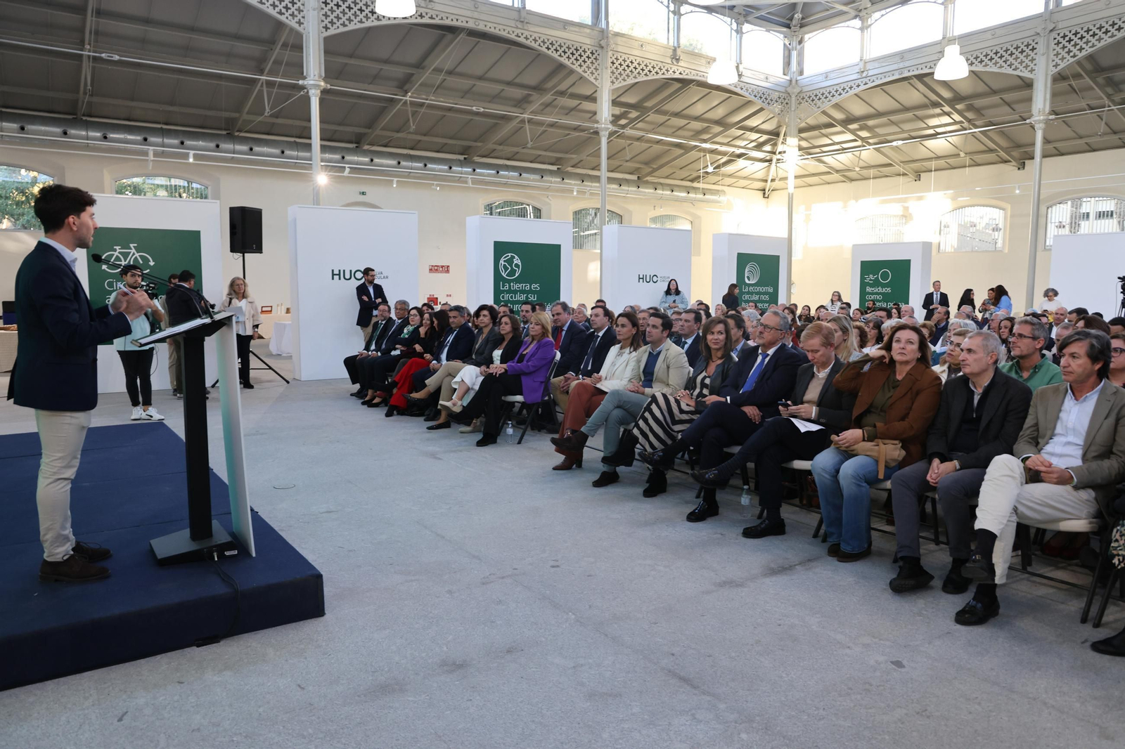 Imágenes de la firma convenio de colaboración para la puesta en marcha y dinamización del Centro de Innovación en Economía Circular de Andalucía (Cieca)