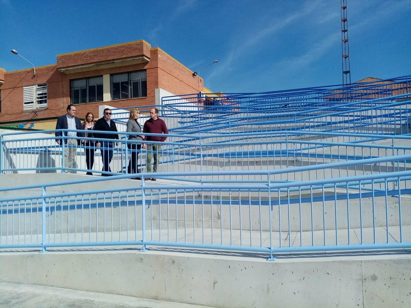 La nueva rampa del CEIP San Mateo de Alcalá de Guadaíra.