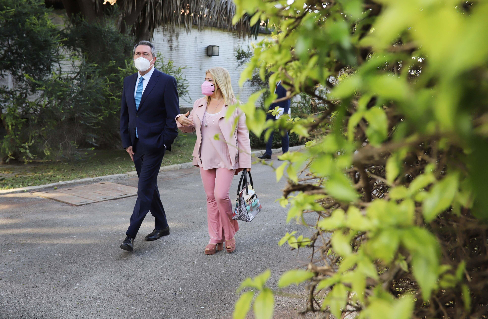 Mamen Sánchez y Juan Espadas, en los Museos de la Atalaya. Mamen Sánchez y Juan Espadas, en los Museos de la Atalaya.