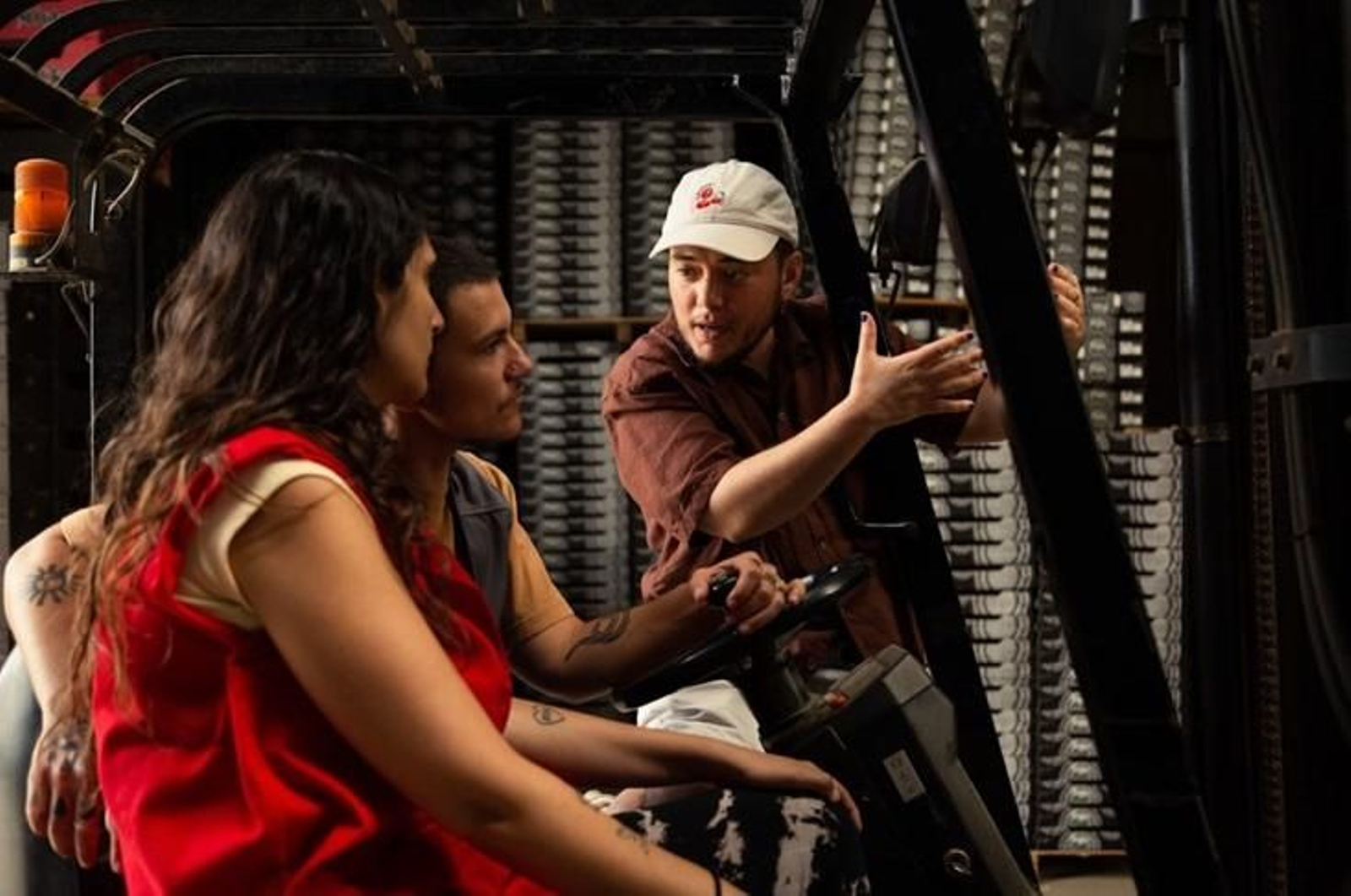 Ensayando un plano de la película antes de rodar la escena.