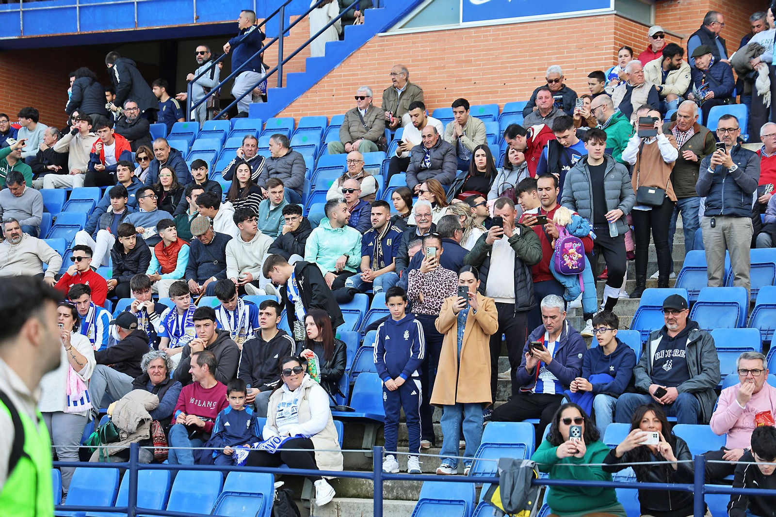 Búscate en el Nuevo Colombino en el Recreativo de Huelva vs Antequera