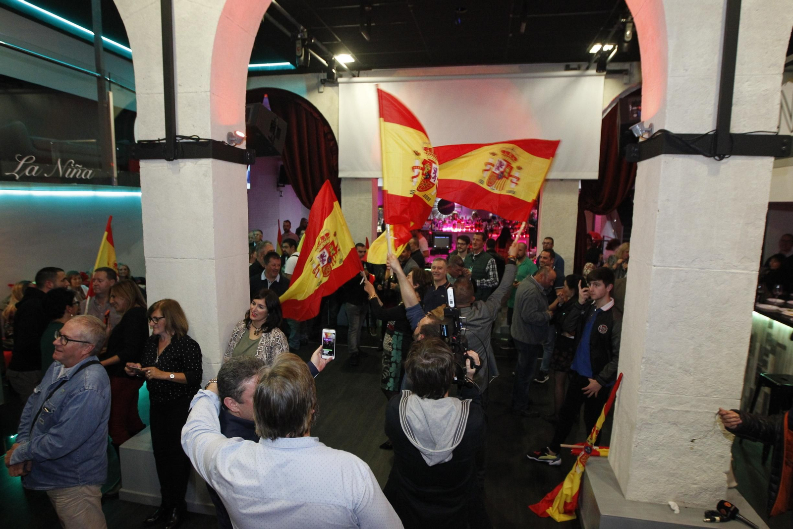 La fiesta de Vox Almería, en imágenes.