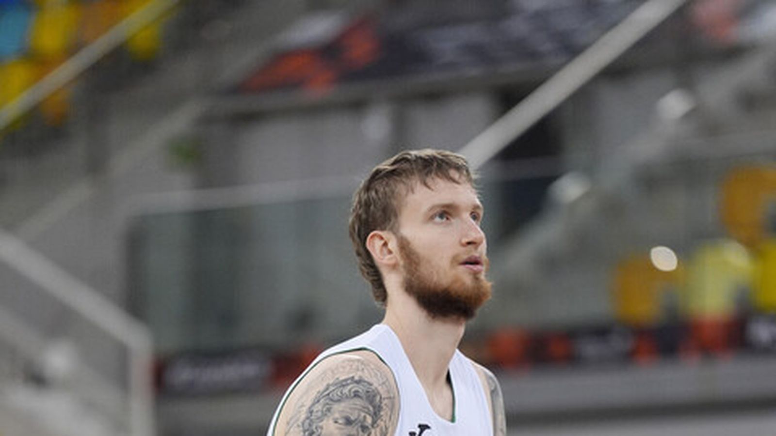 El Unicaja prueba el Gran Canaria Arena