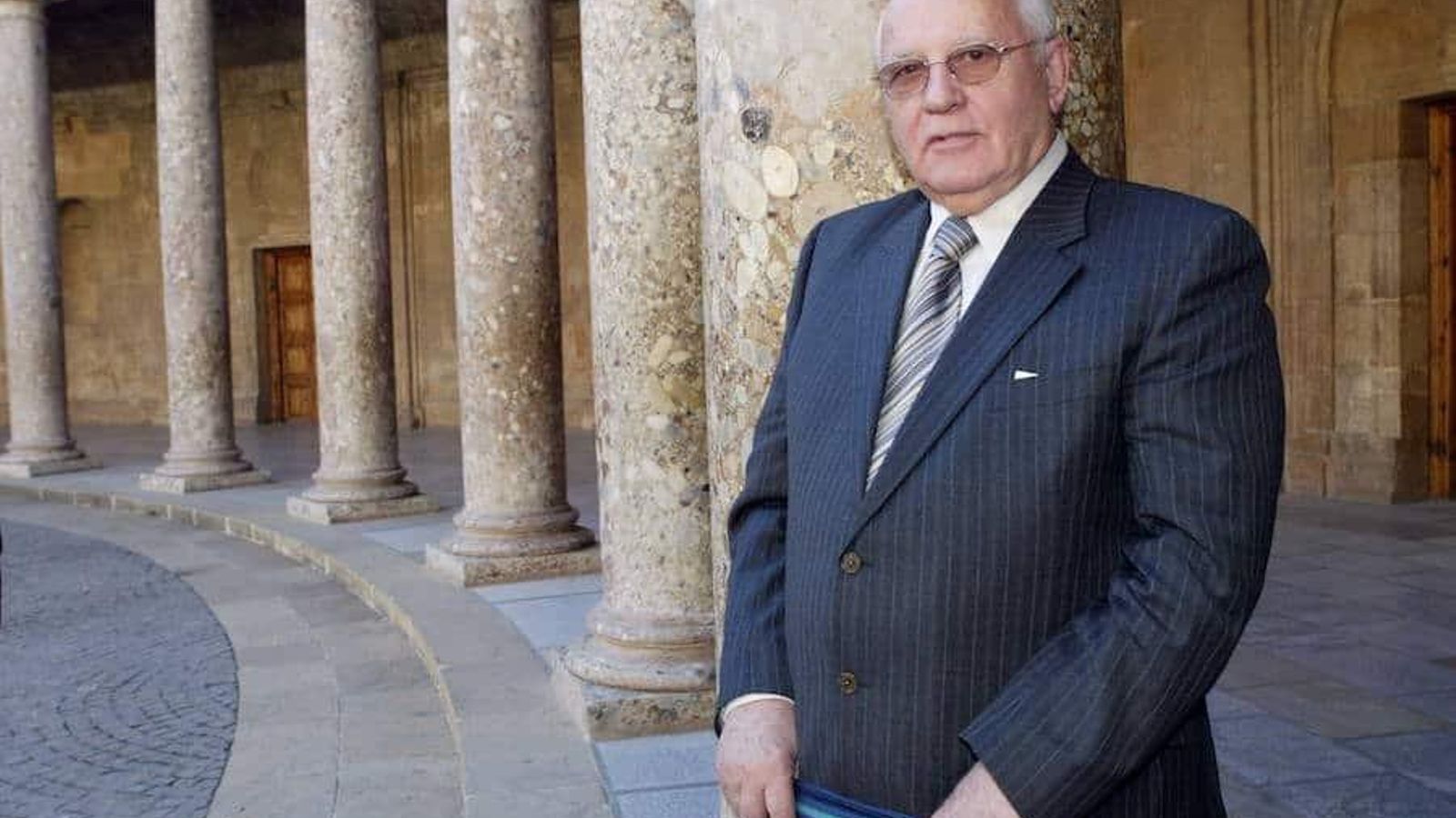 Gorbachov, en el Palacio de Carlos V.