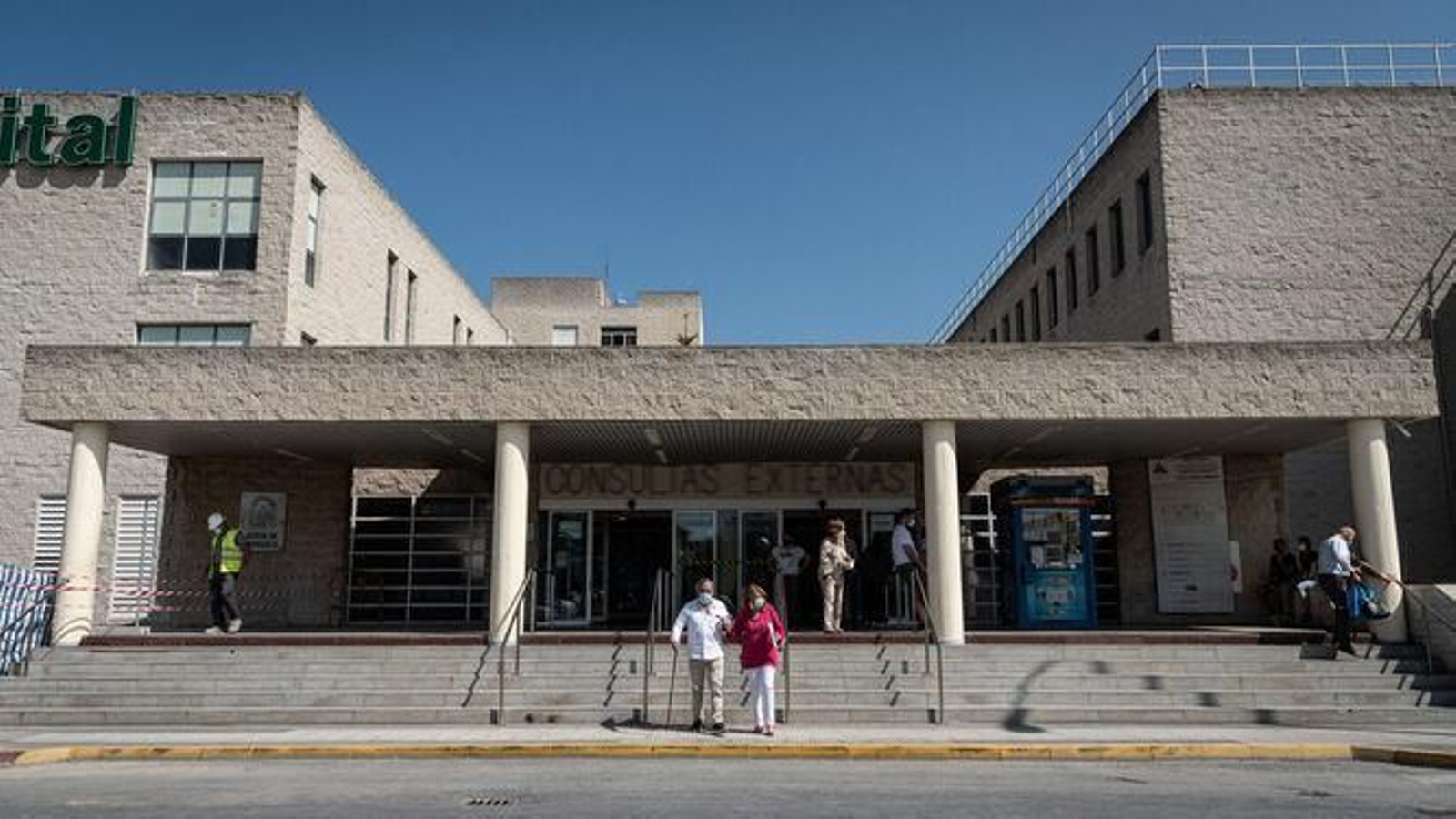 Inmediaciones del hospital Juan Ramón Jiménez de Huelva.