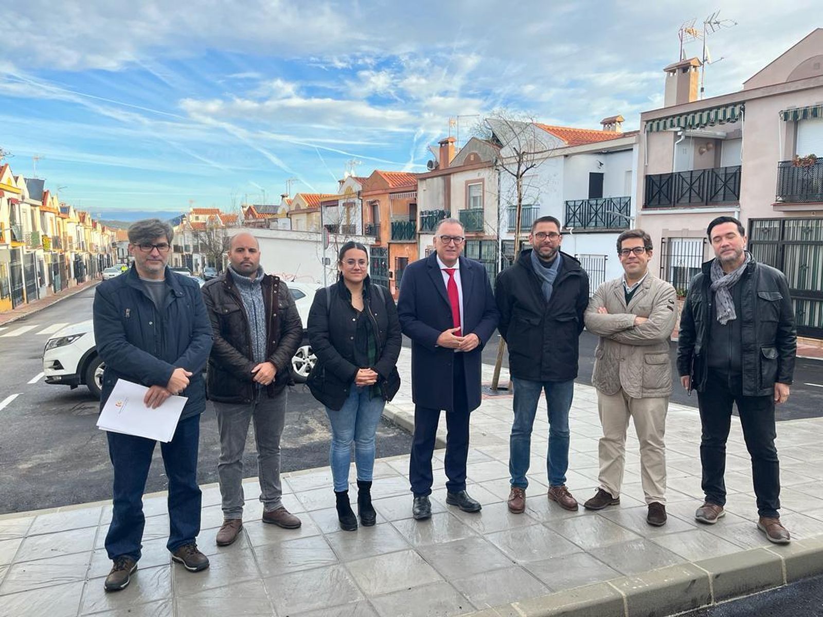 Dirigentes institucionales en la visita a las obras.