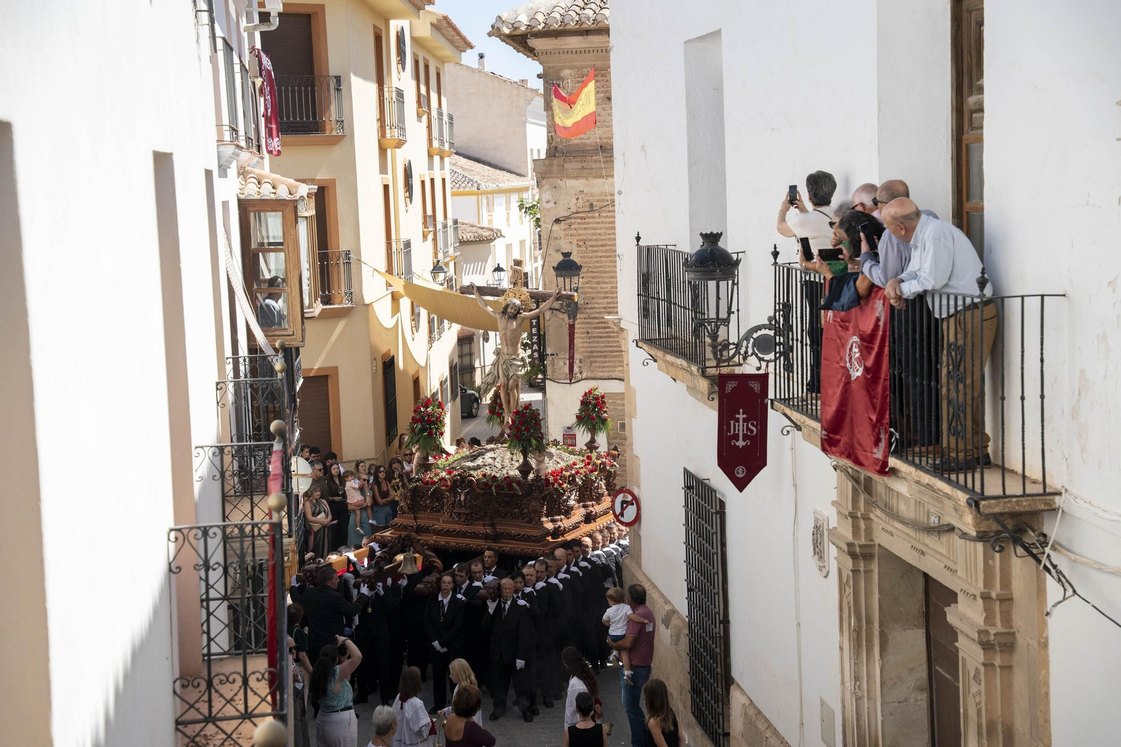 Eucaristía y procesión de Exaltación de la Cruz en la localidad de Vélez-Rubio