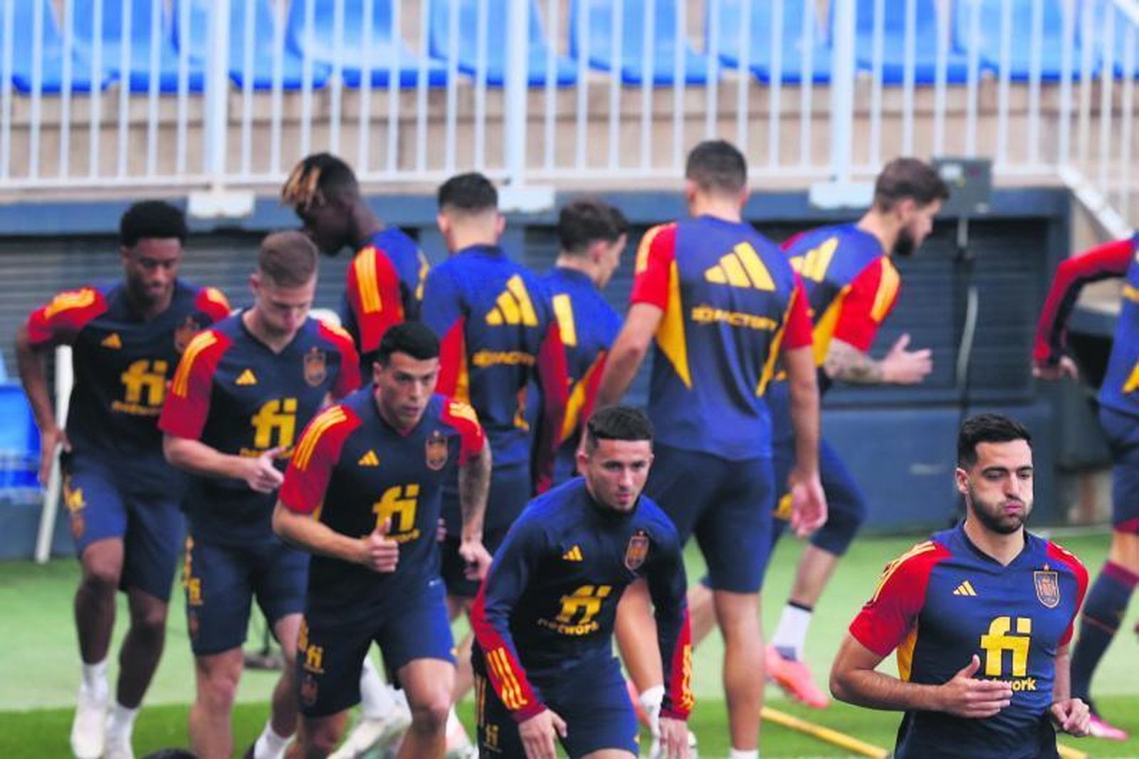 La selección española, con Mikel Merino al frente.