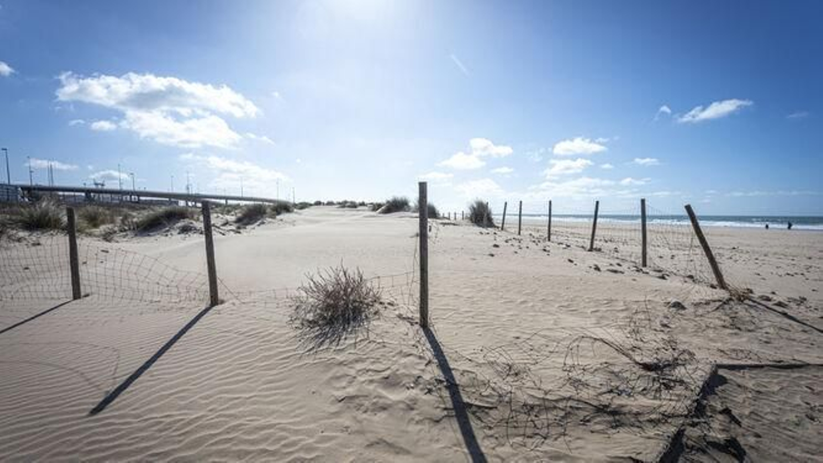 Un tramo de la playa de Cortadura