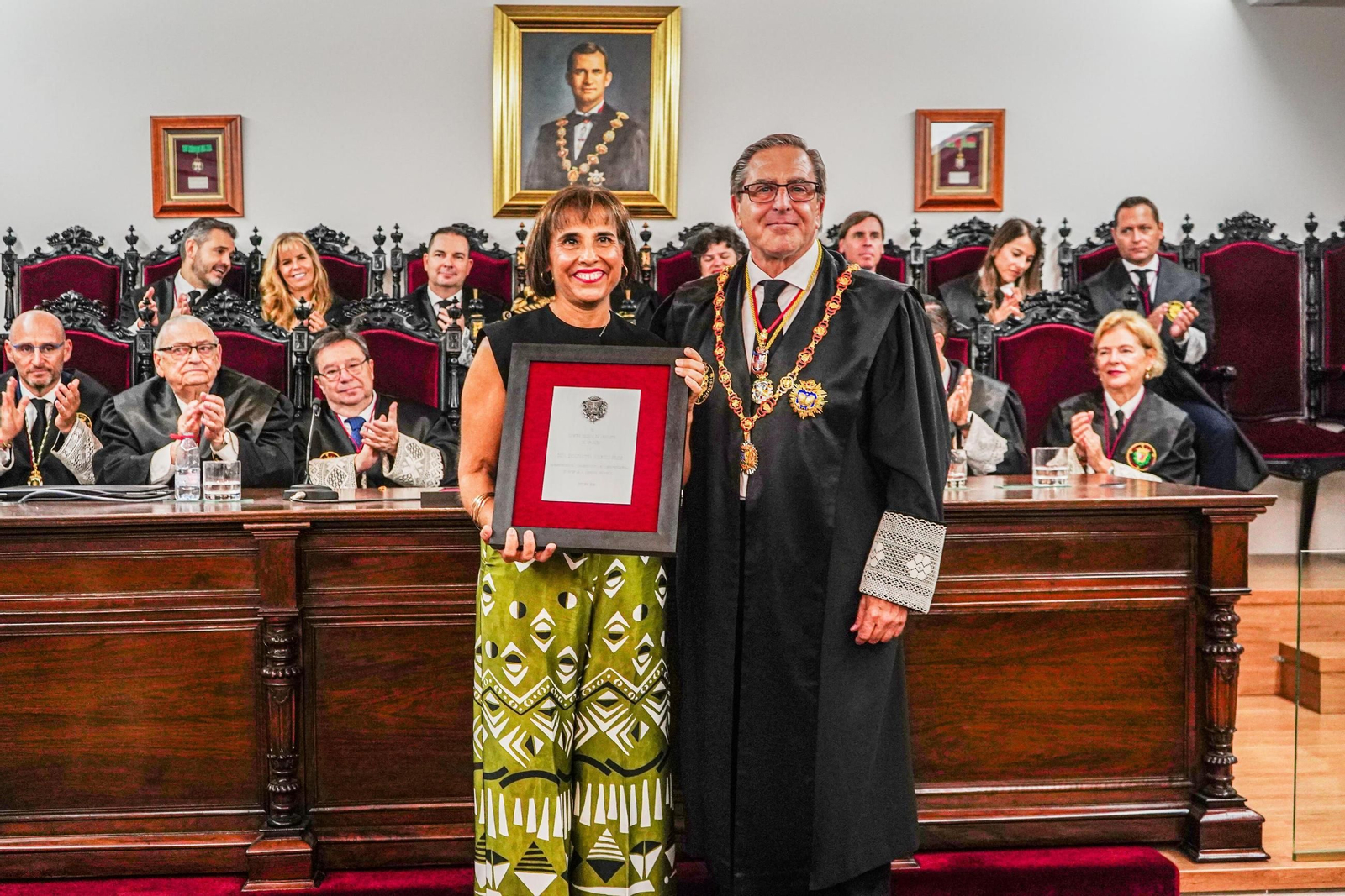 Todas las imágenes de la entrega de los Botones de Oro y Plata de la Abogacía de Granada
