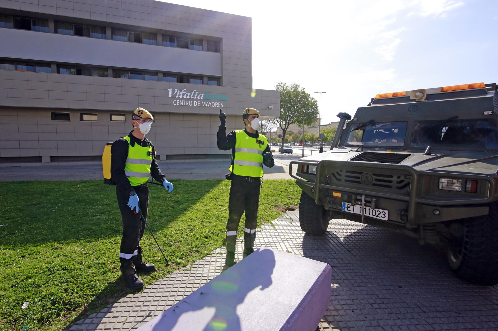 Policía Nacional junto a Infantería de Marina, y la UME en Jerez