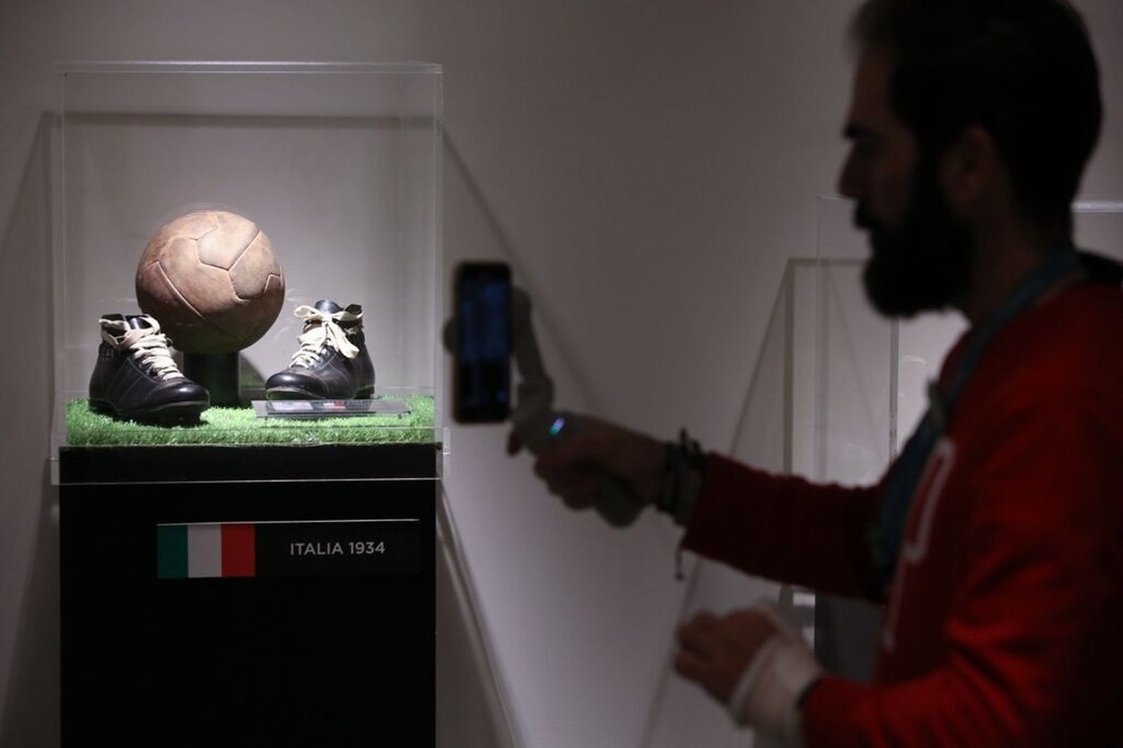 Así es la exposición '10 leyendas en la historia del mundial'