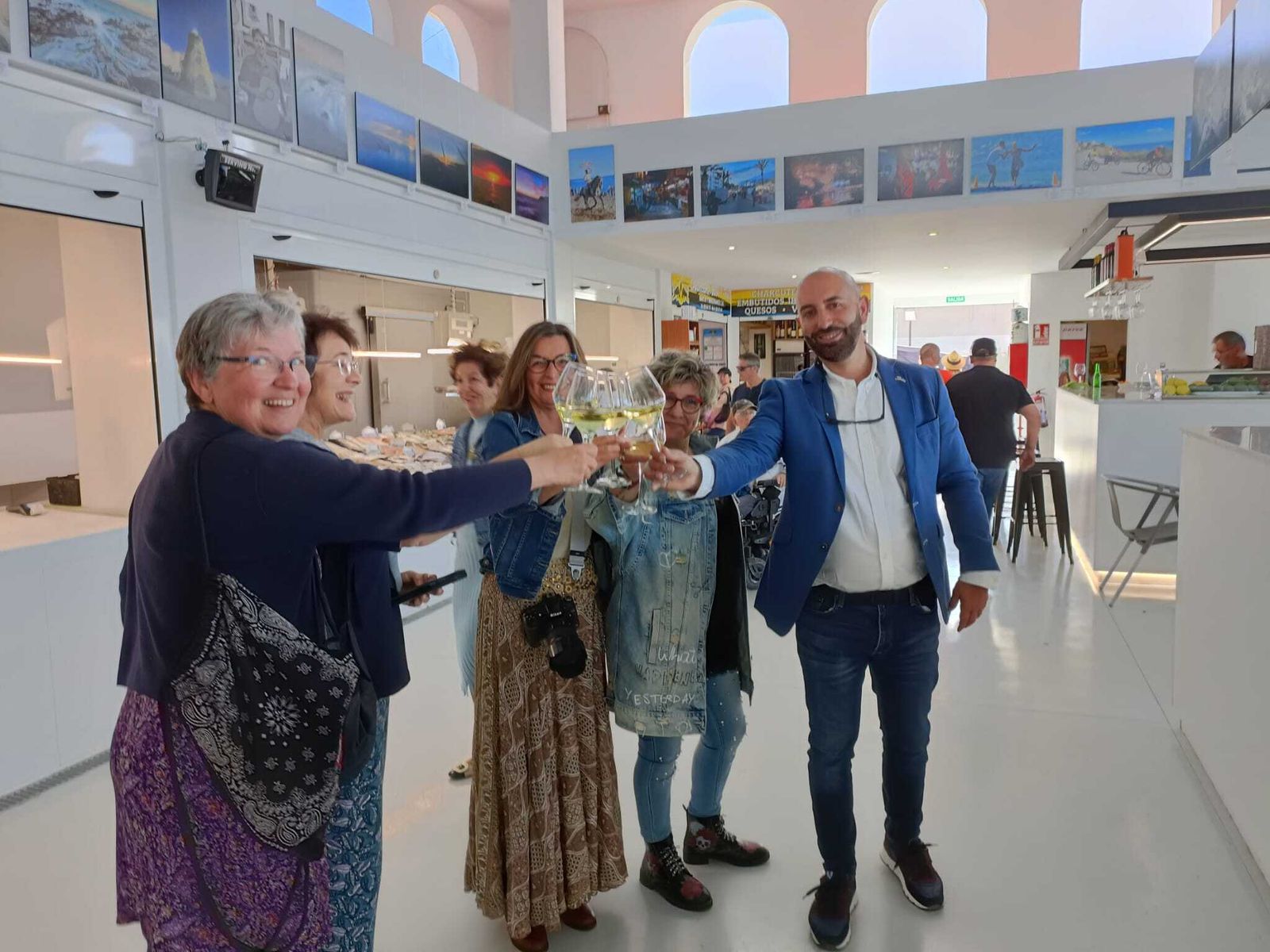 La Herradura inicia sus esperadas fiestas patronales con el concierto de Camela