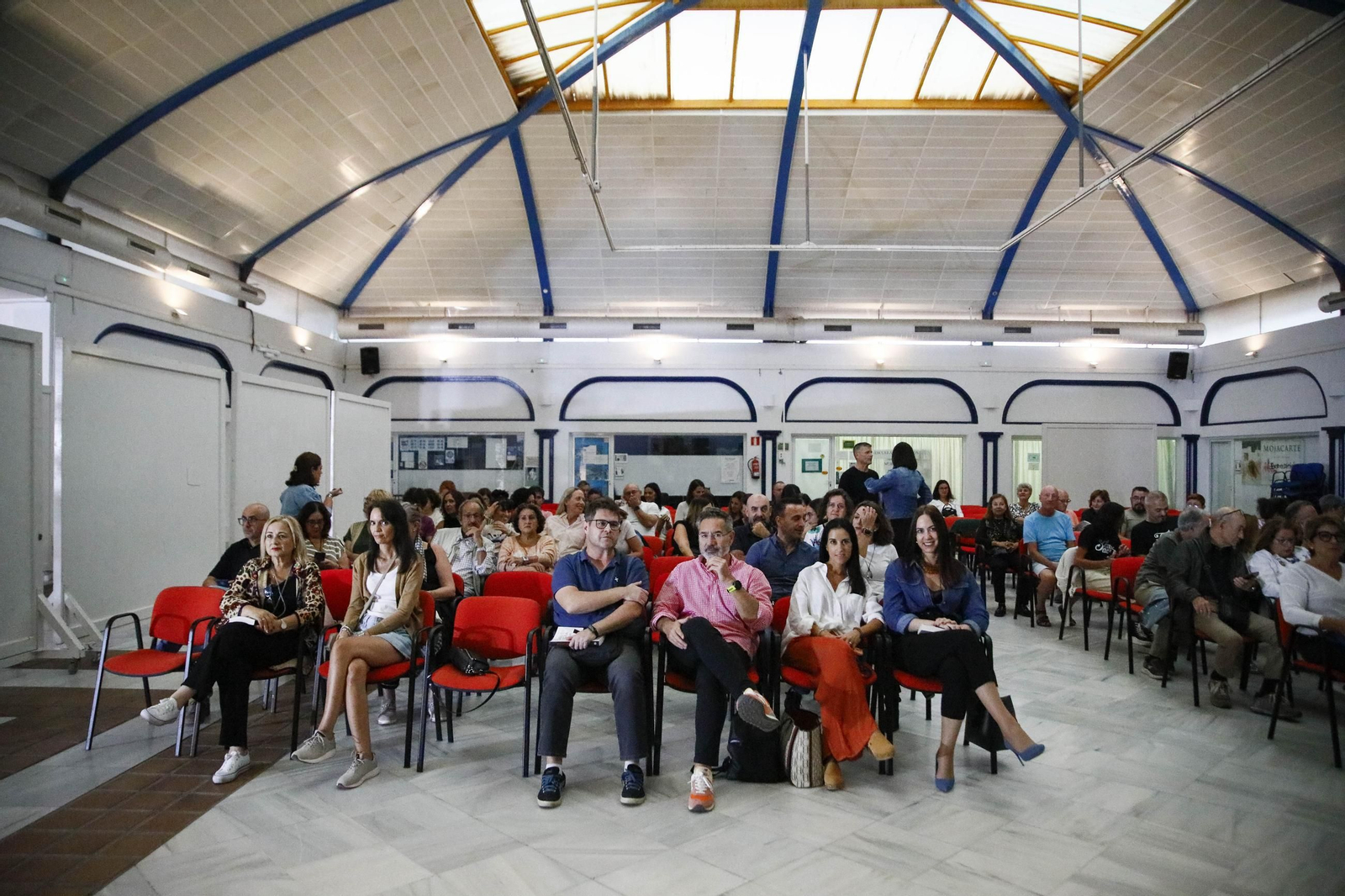 Las imágenes de la presentación del libro "El Clan" de Carmen Mola en Mojácar