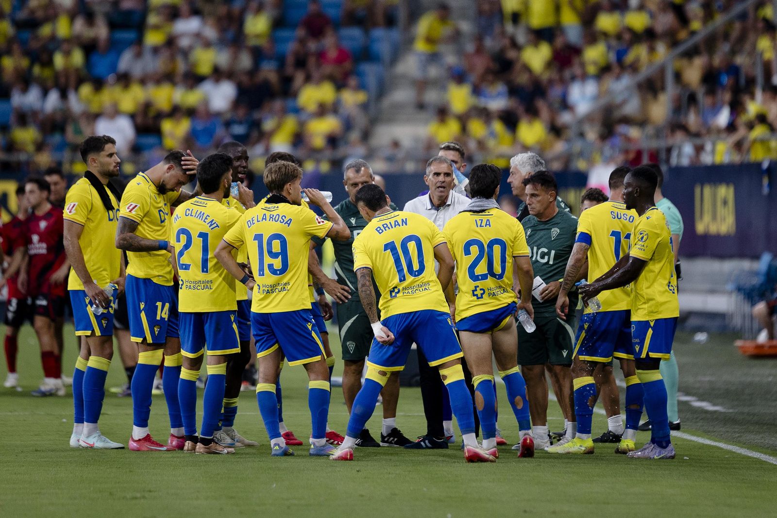 Búscate en las imágenes del primer partido del Cádiz CF- Mirandés