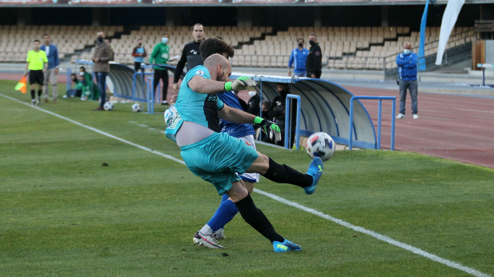 Imágenes del Xerez DFC contra Salerm Puente Genil en Chapín