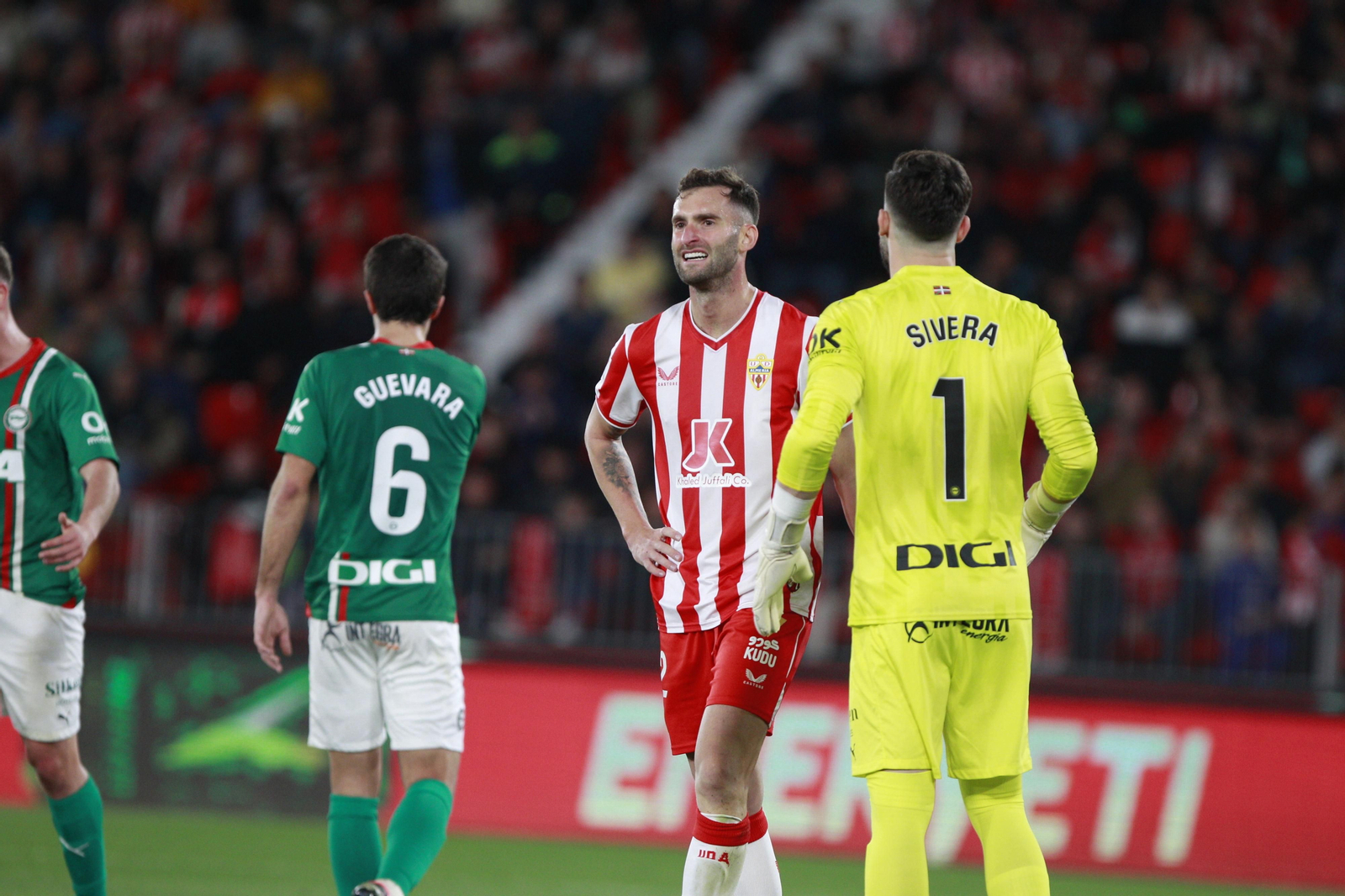 Imágenes del partido U.D. Almería-Deportivo Alavés