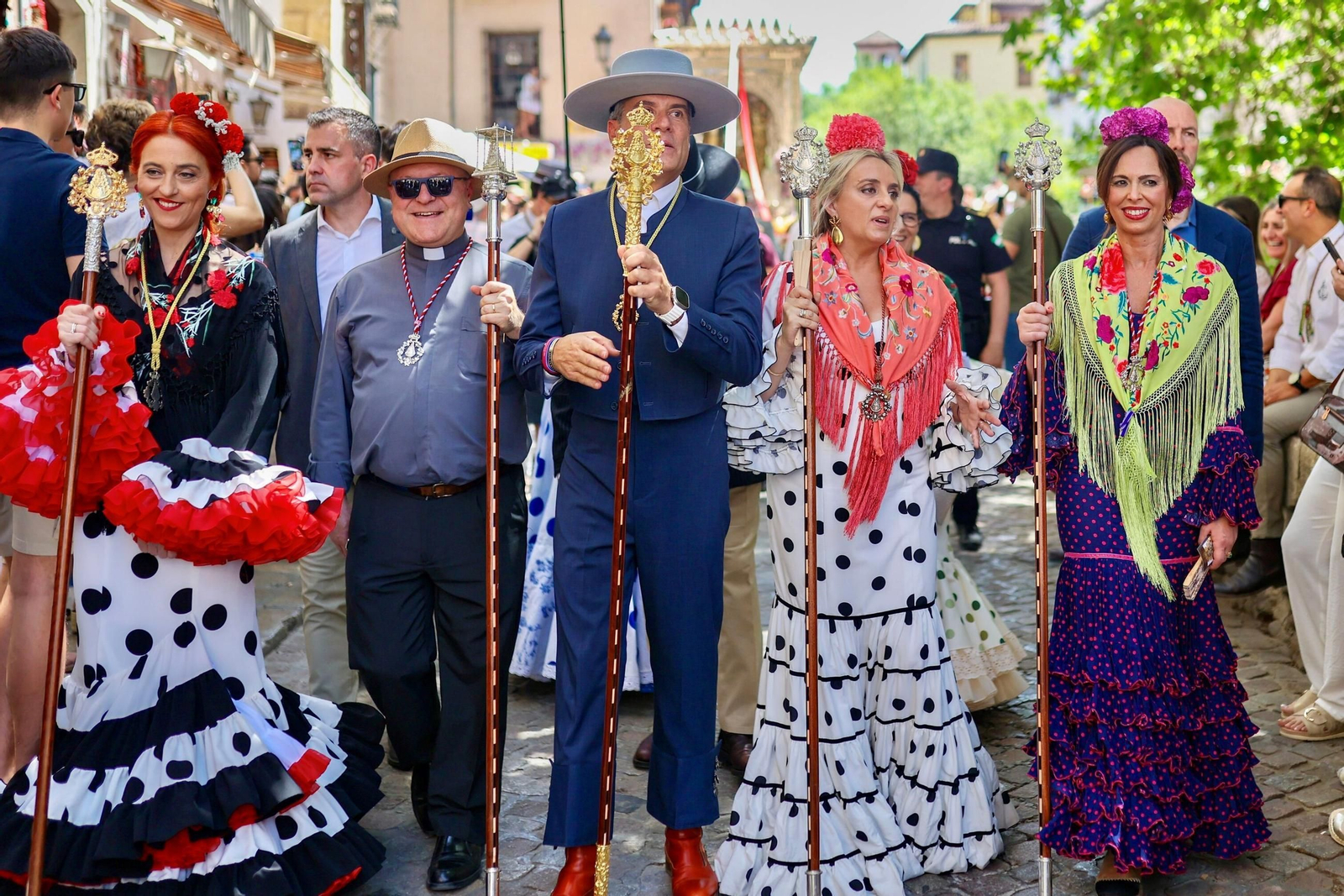 Salida Hermandad Filial Rocío de Granada, Mayo 2025.jpg Salida Hermandad Filial Rocío de Granada, Mayo 2025.jpg