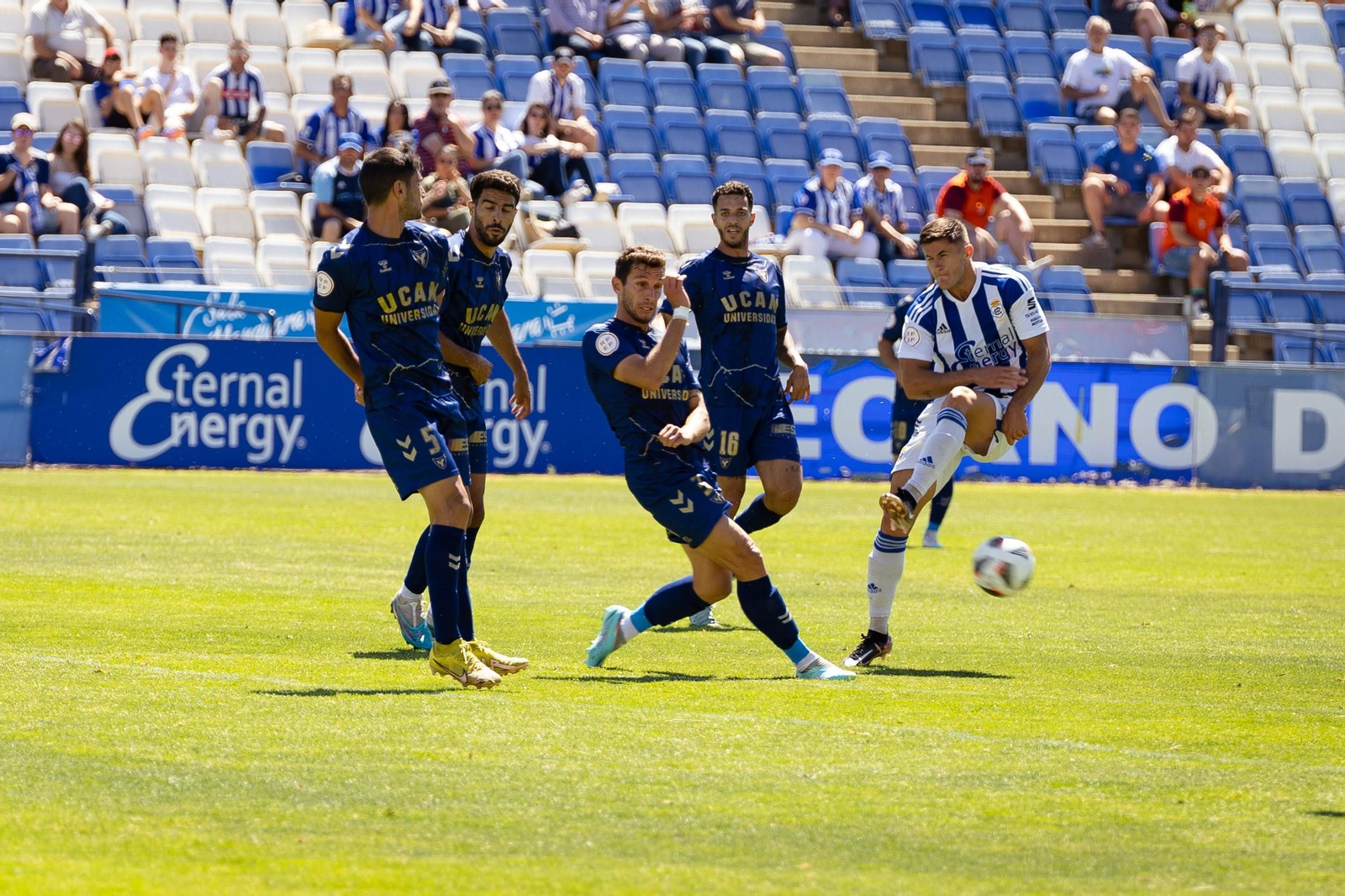 Una acción del último Recre-UCAM en el Nuevo Colombino.