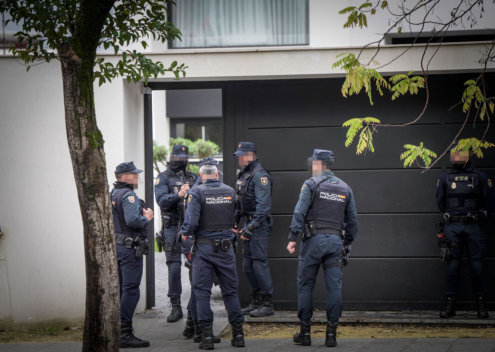Imágenes de la operación policial en la avenida Cruz Roja de Jerez
