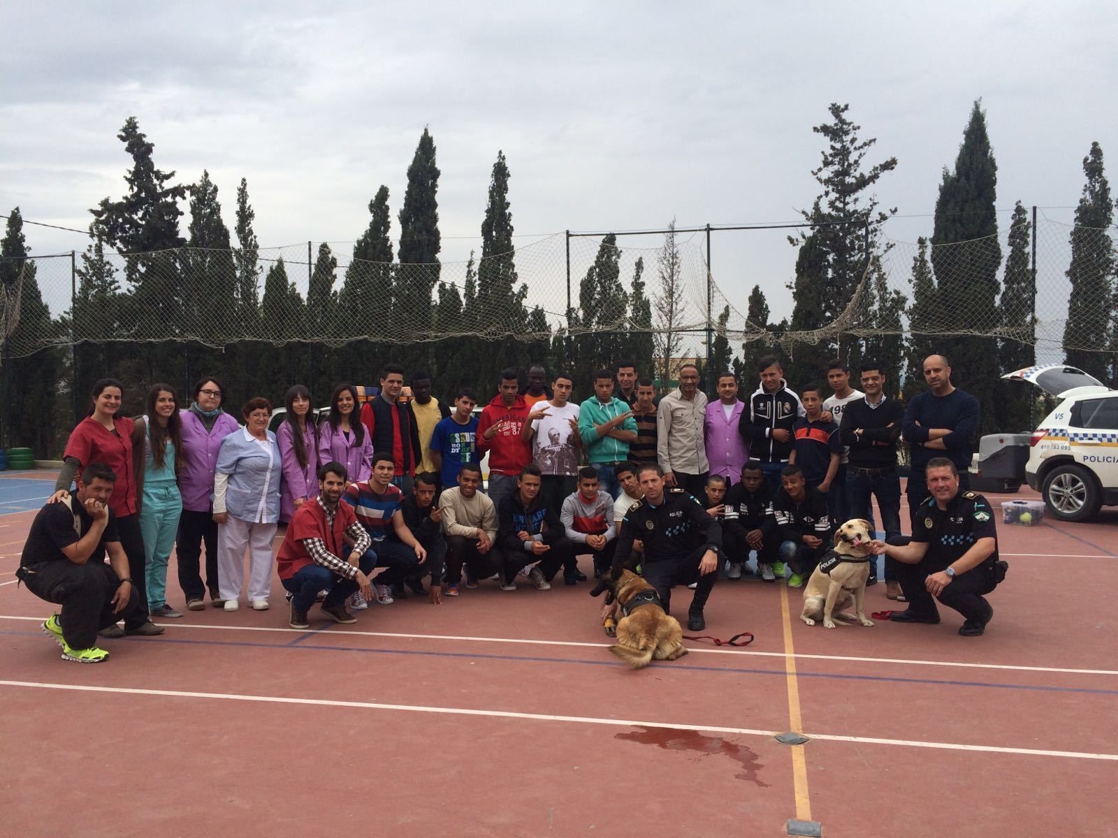 Los menores tutelados participaron hace unos meses en un taller con perros de la Policía Local de Huércal-Overa