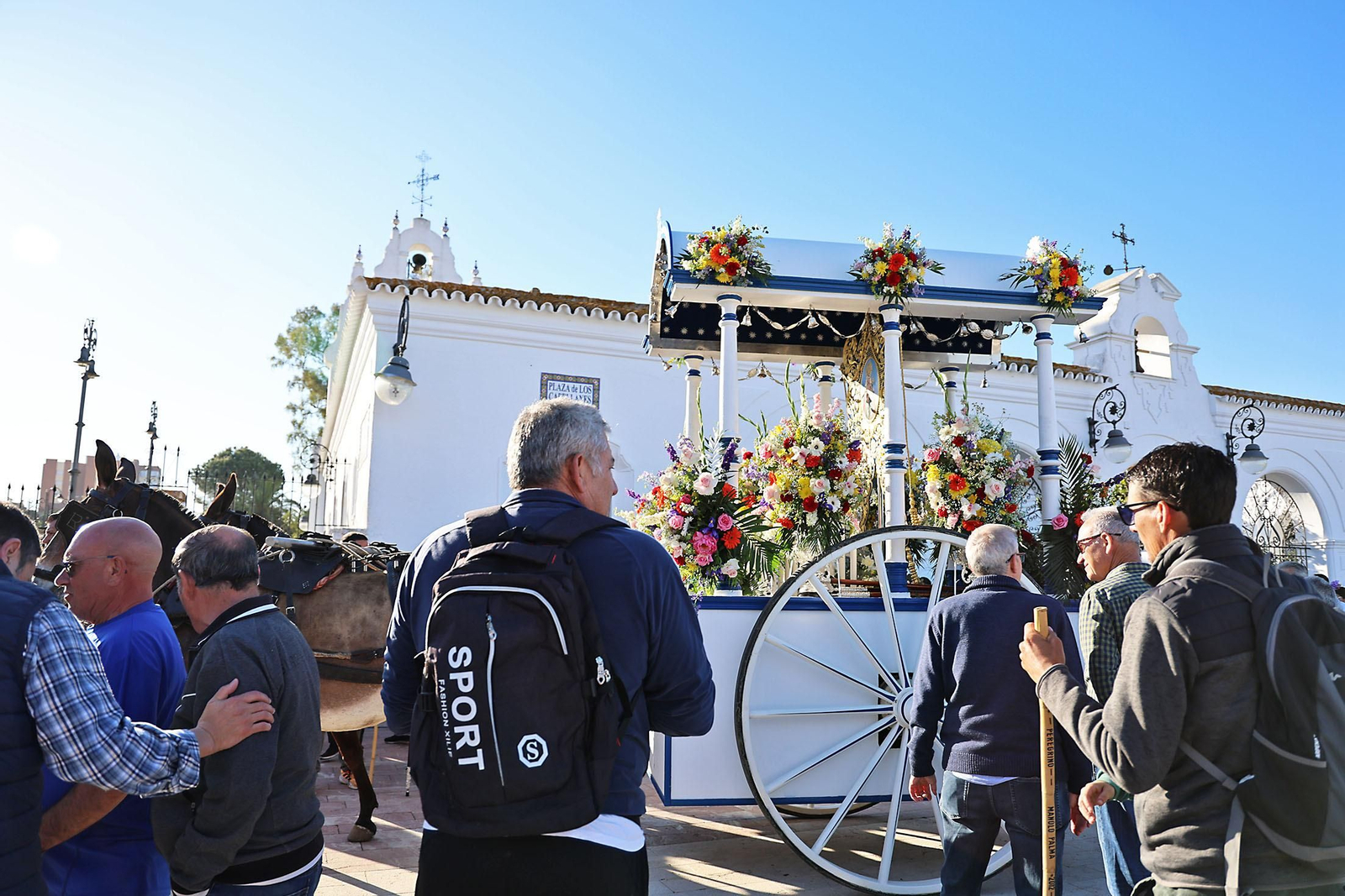 Imágenes de la salida de la Hermandad Ntra Sra de la Peña de Huelva