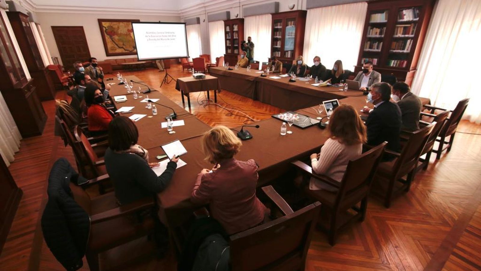 Imagen de la asamblea de la Asociación de la Ruta del Vino y el Brandy de Jerez, celebrada hoy la sede del Consejo Regulador.